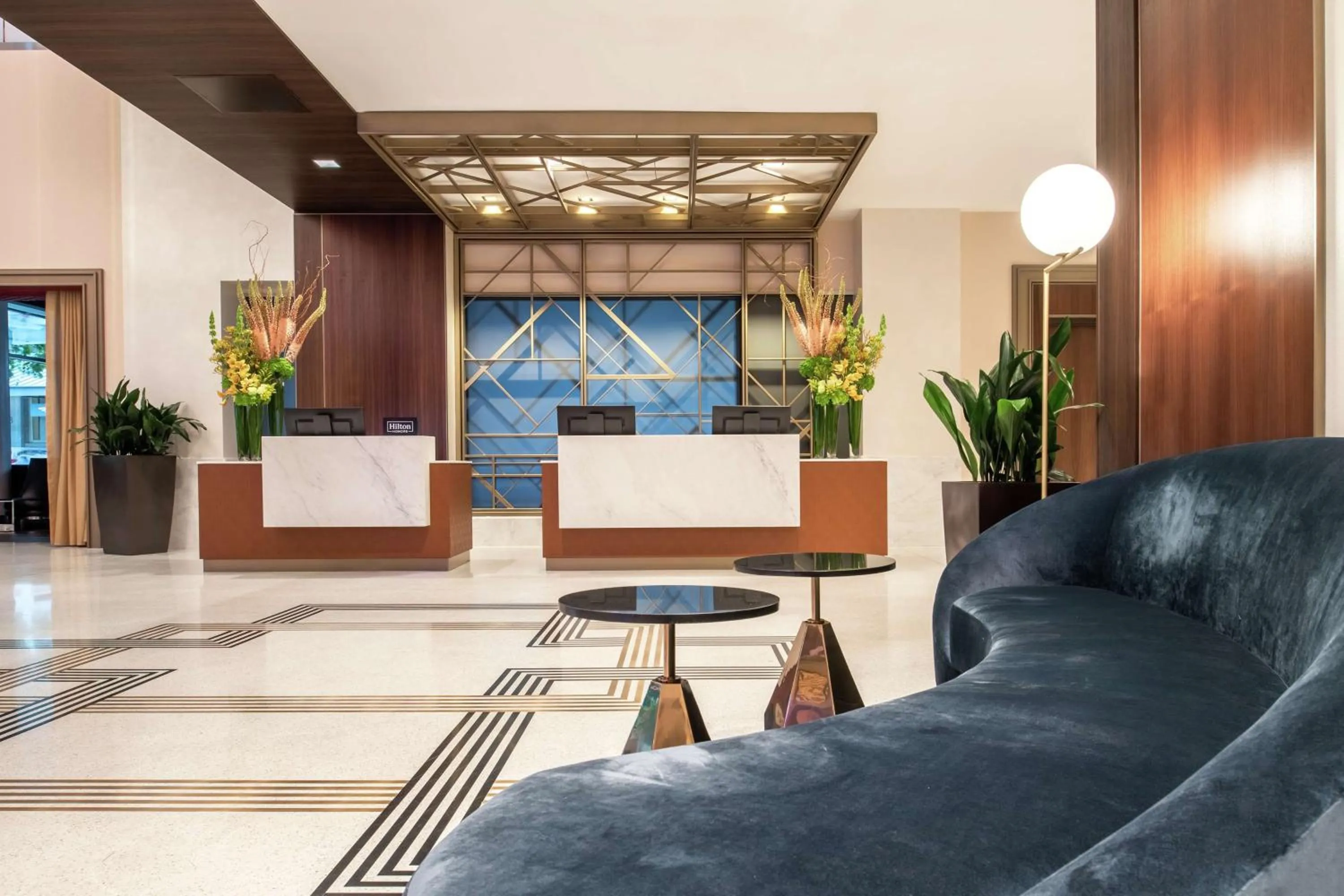Lobby or reception in Embassy Suites By Hilton Seattle Downtown Pioneer Square