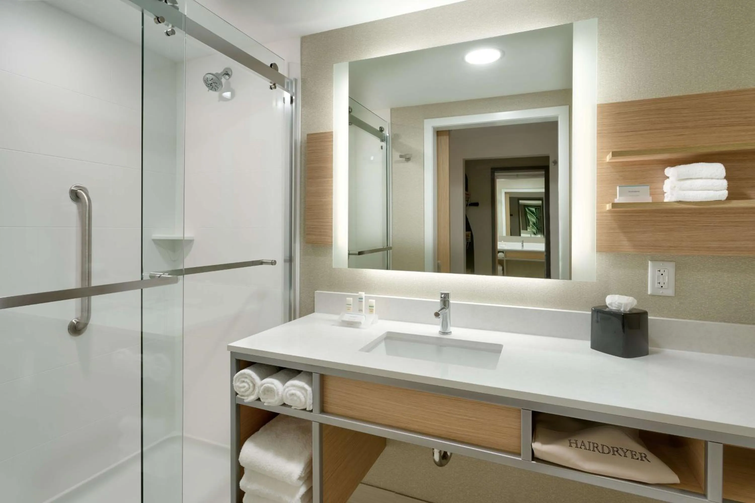 Bathroom in Hilton Garden Inn Lehi