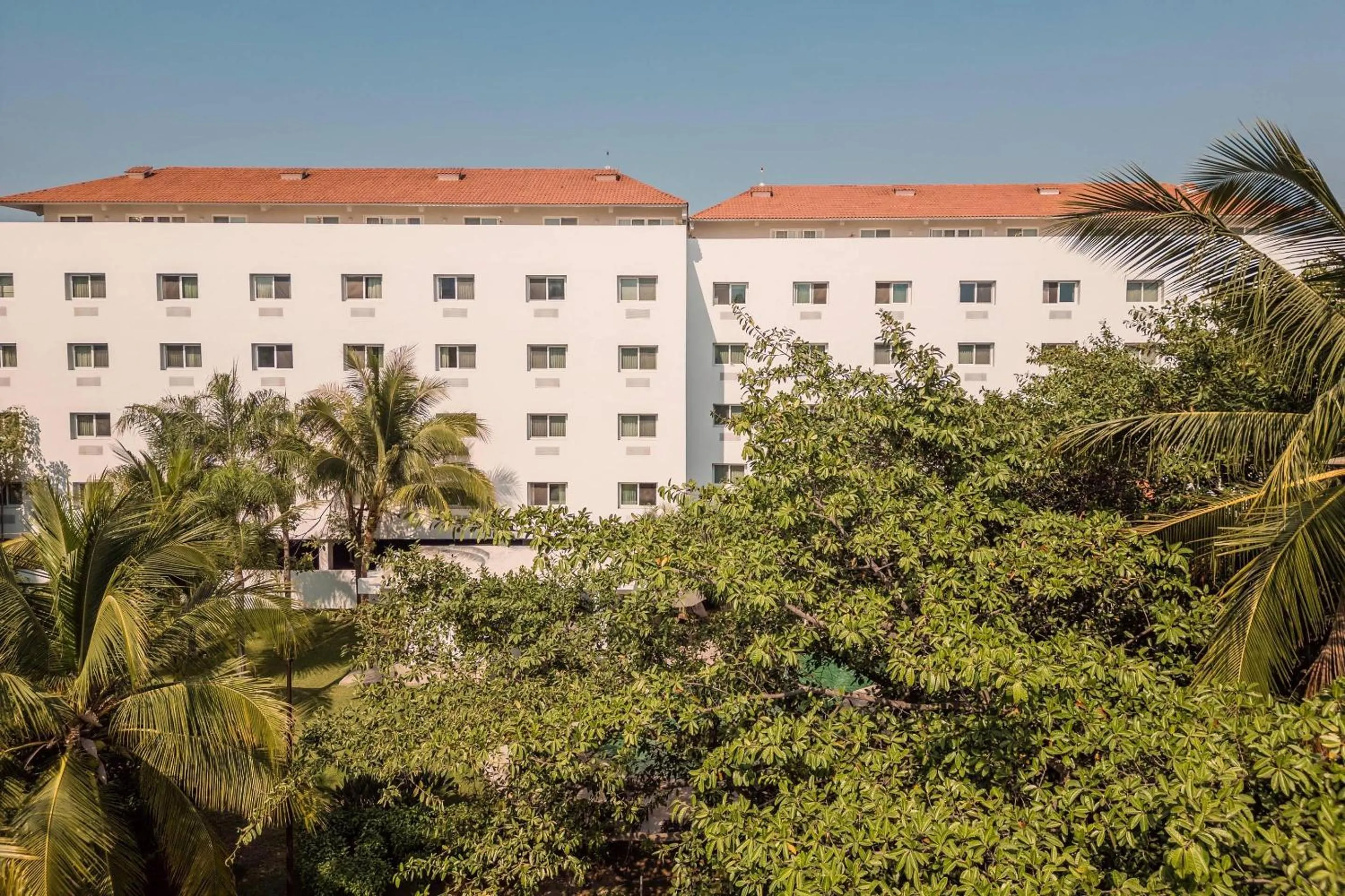 Property building in Comfort Inn Puerto Vallarta Golfside & Marina