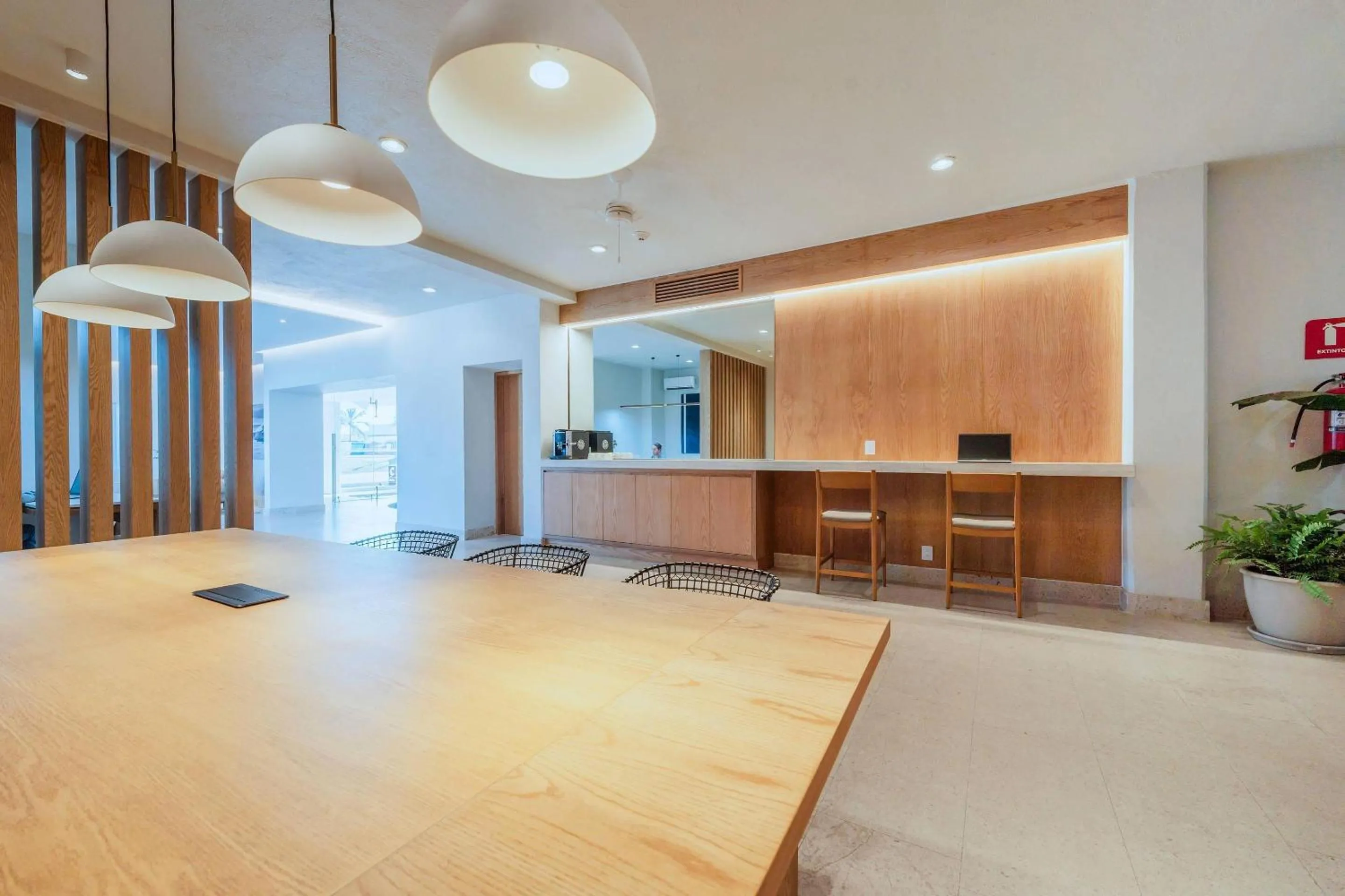 Business facilities in Comfort Inn Puerto Vallarta Golfside & Marina