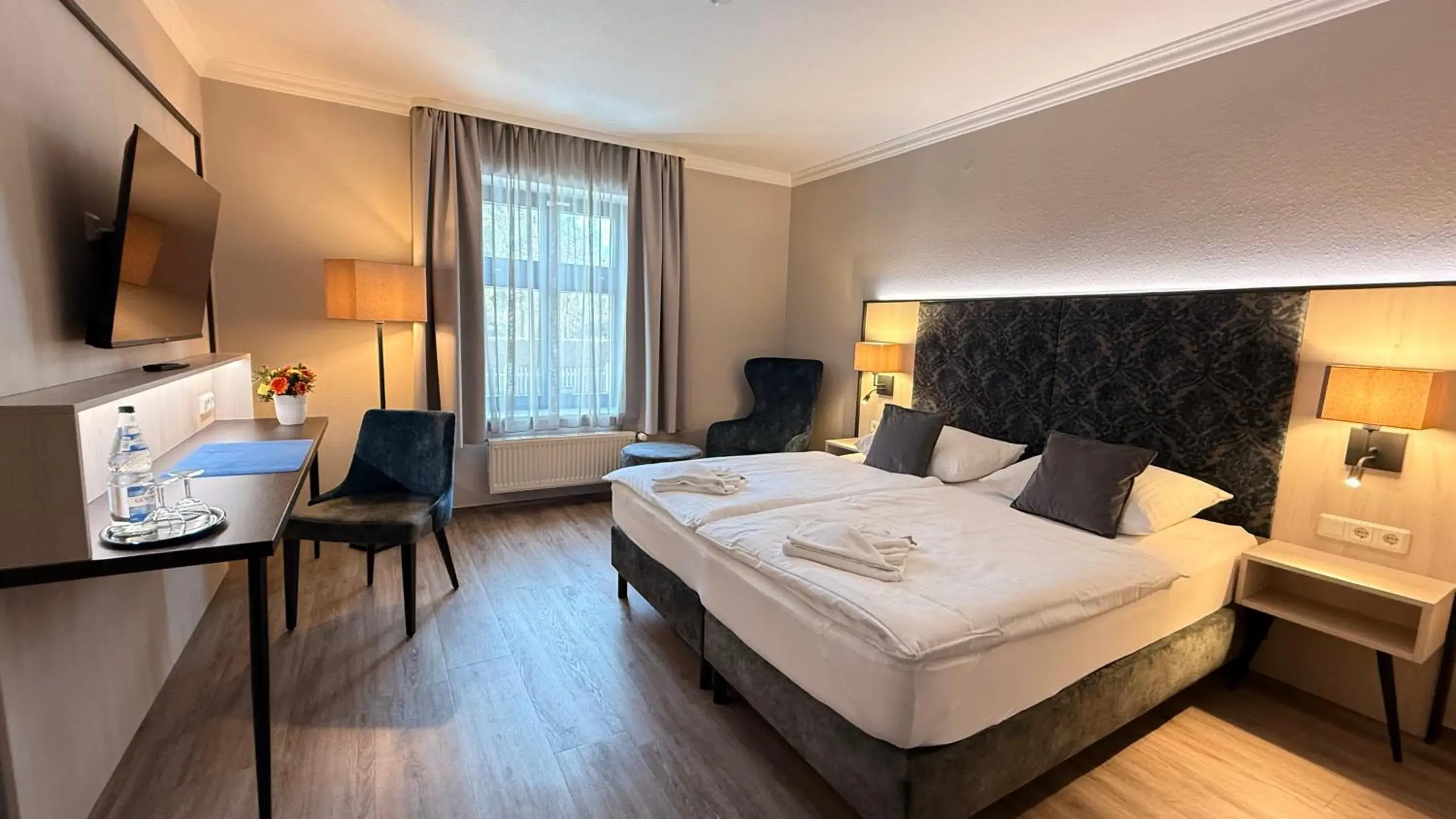 Deluxe Doppelzimmer mit Wintergarten - single occupancy in Ryck-Hotel Garni Deluxe Doppelzimmer mit Wintergarten - single occupancy in Ryck-Hotel Garni