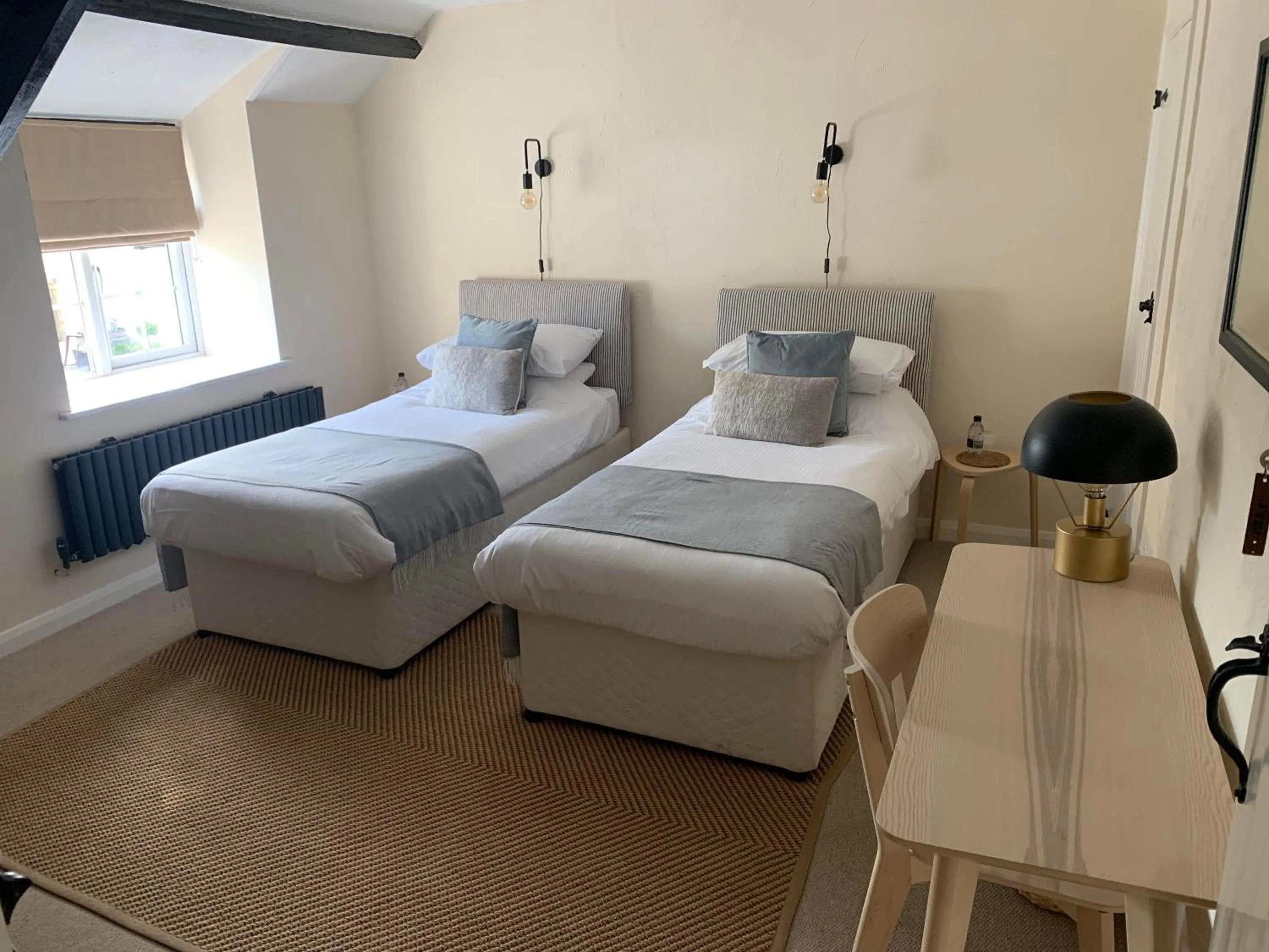 Bed in Half Moon Inn