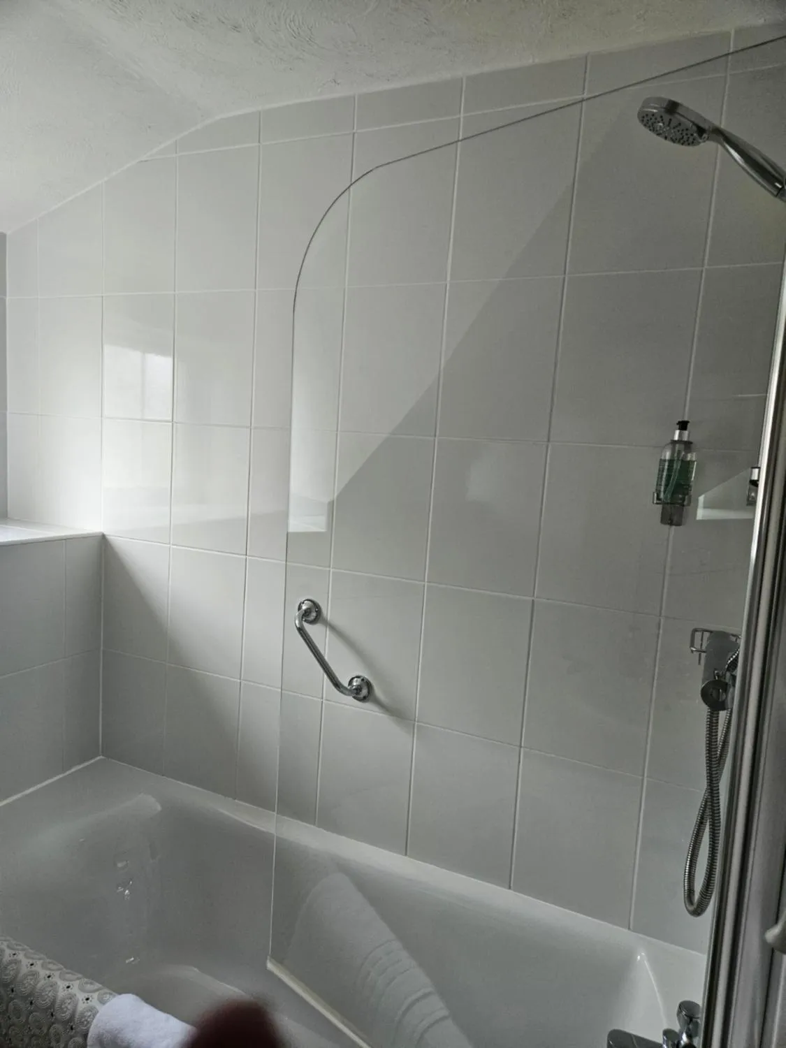 Bathroom in Half Moon Inn