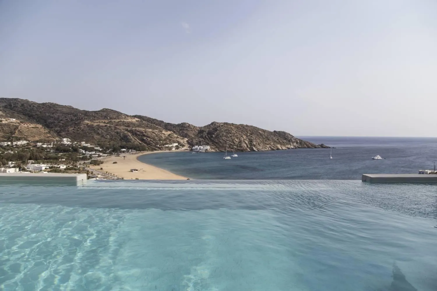 Sea view in Hide Out Suites