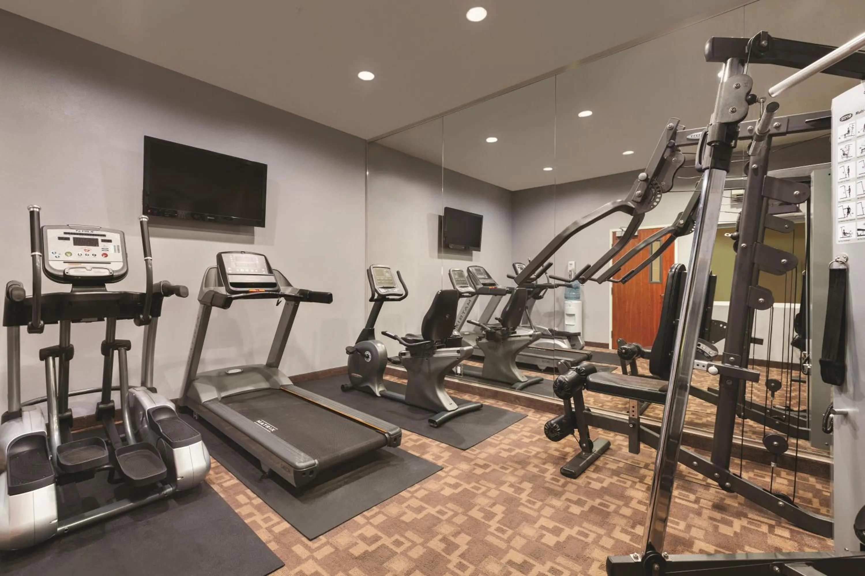 Fitness centre/facilities in Best Western PLUS Peppertree Inn at Omak