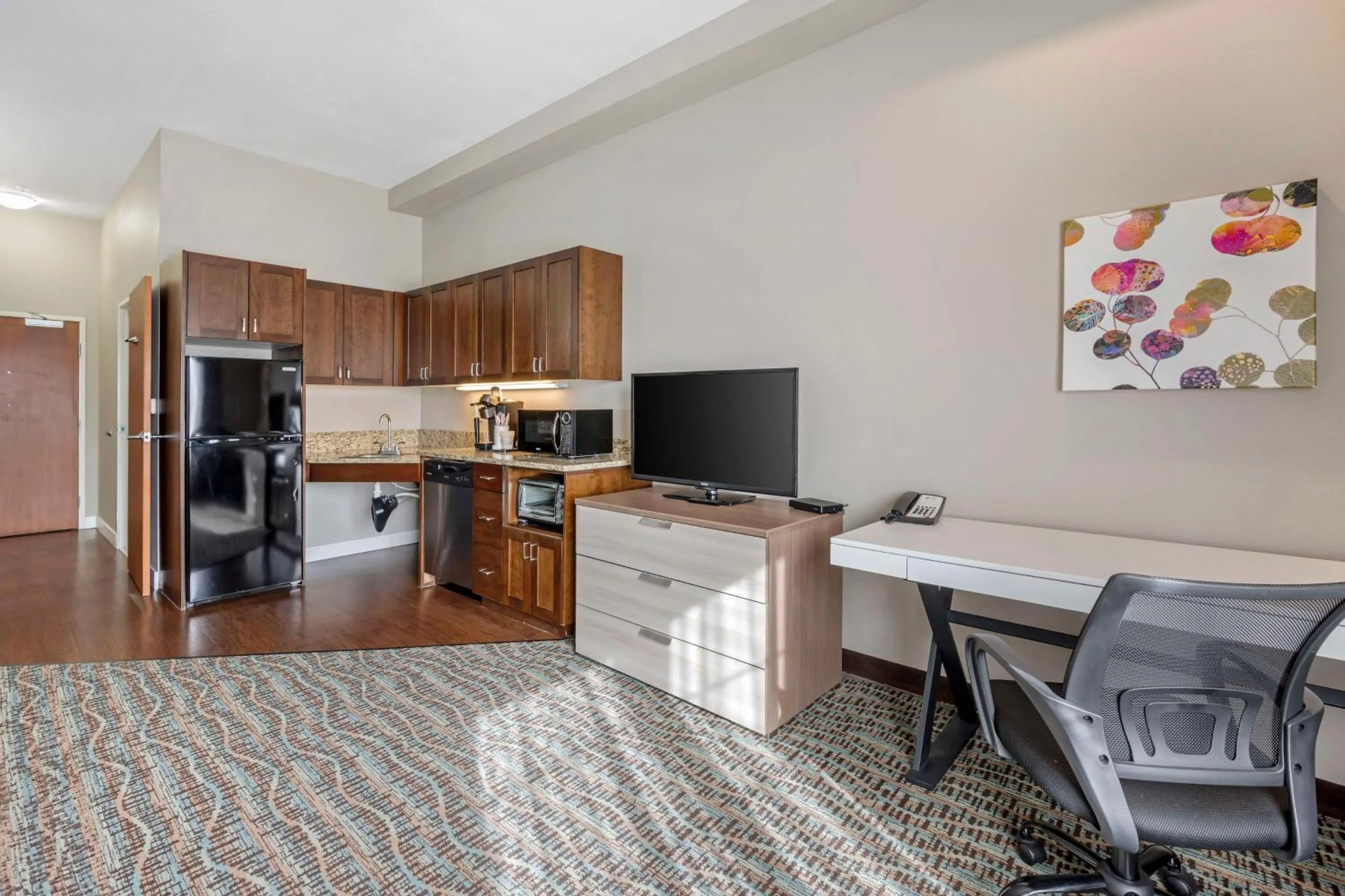 Bedroom in Best Western PLUS Peppertree Inn at Omak