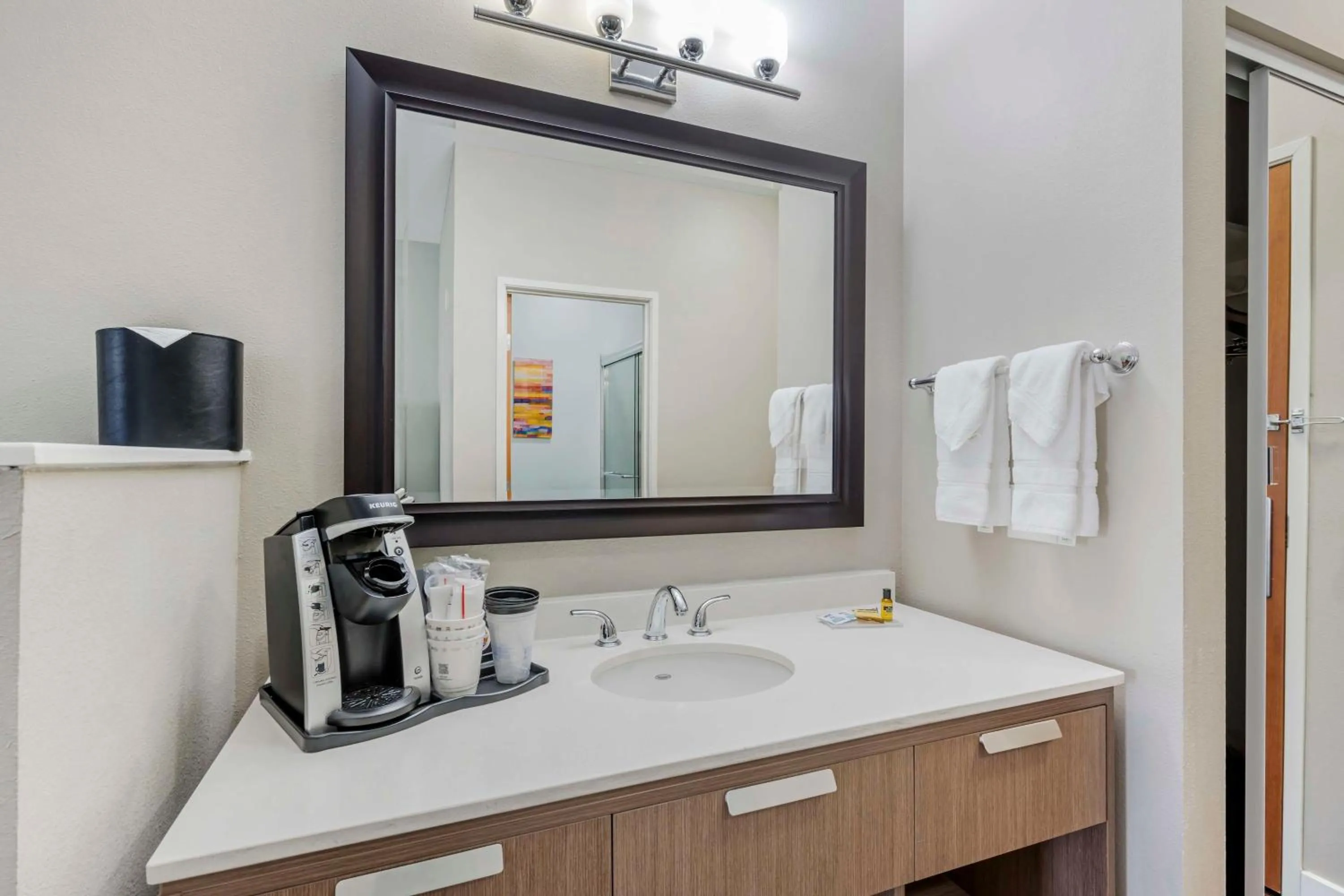 Bathroom in Best Western PLUS Peppertree Inn at Omak