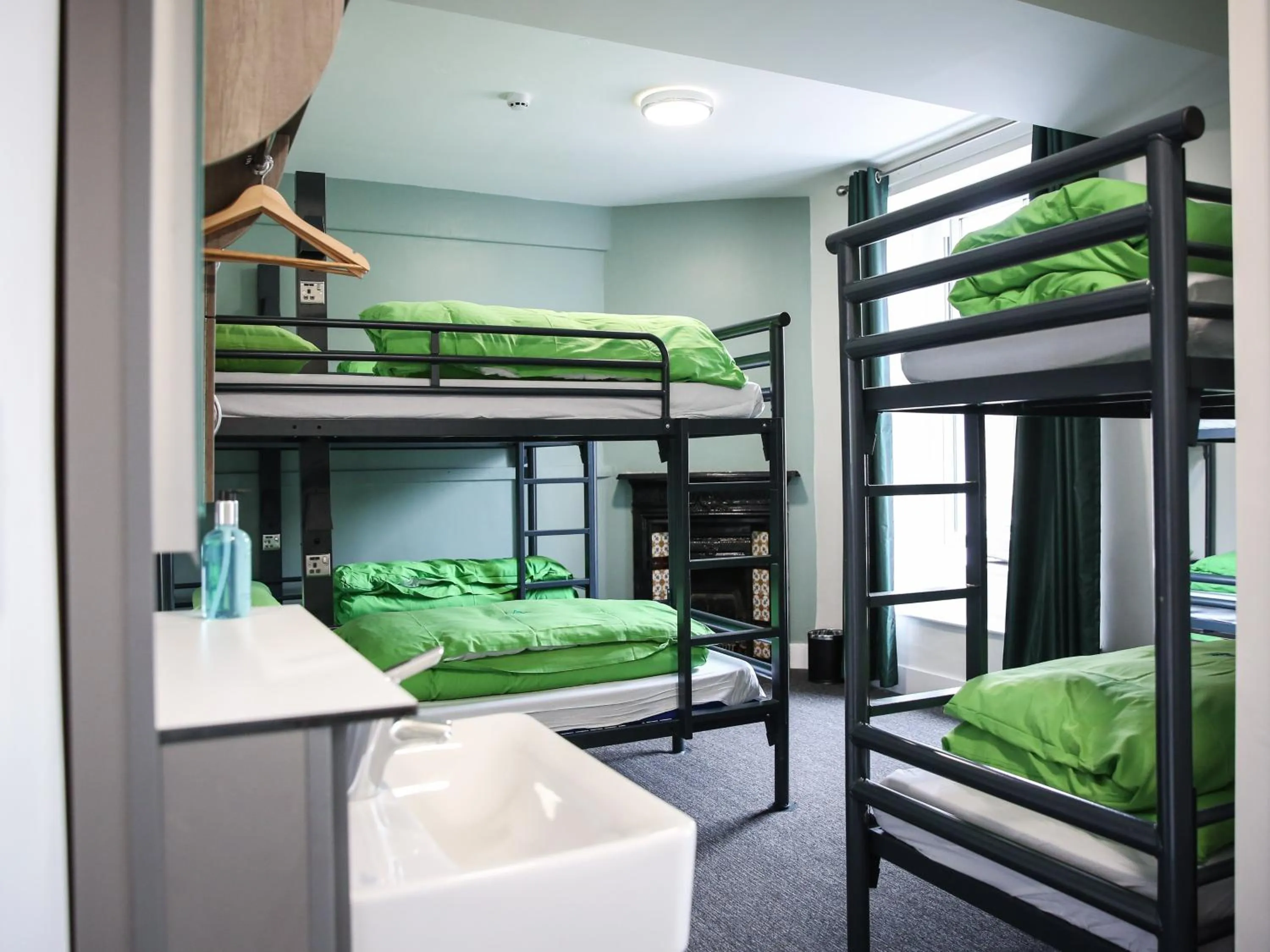 Bedroom, Bed in YHA Keswick