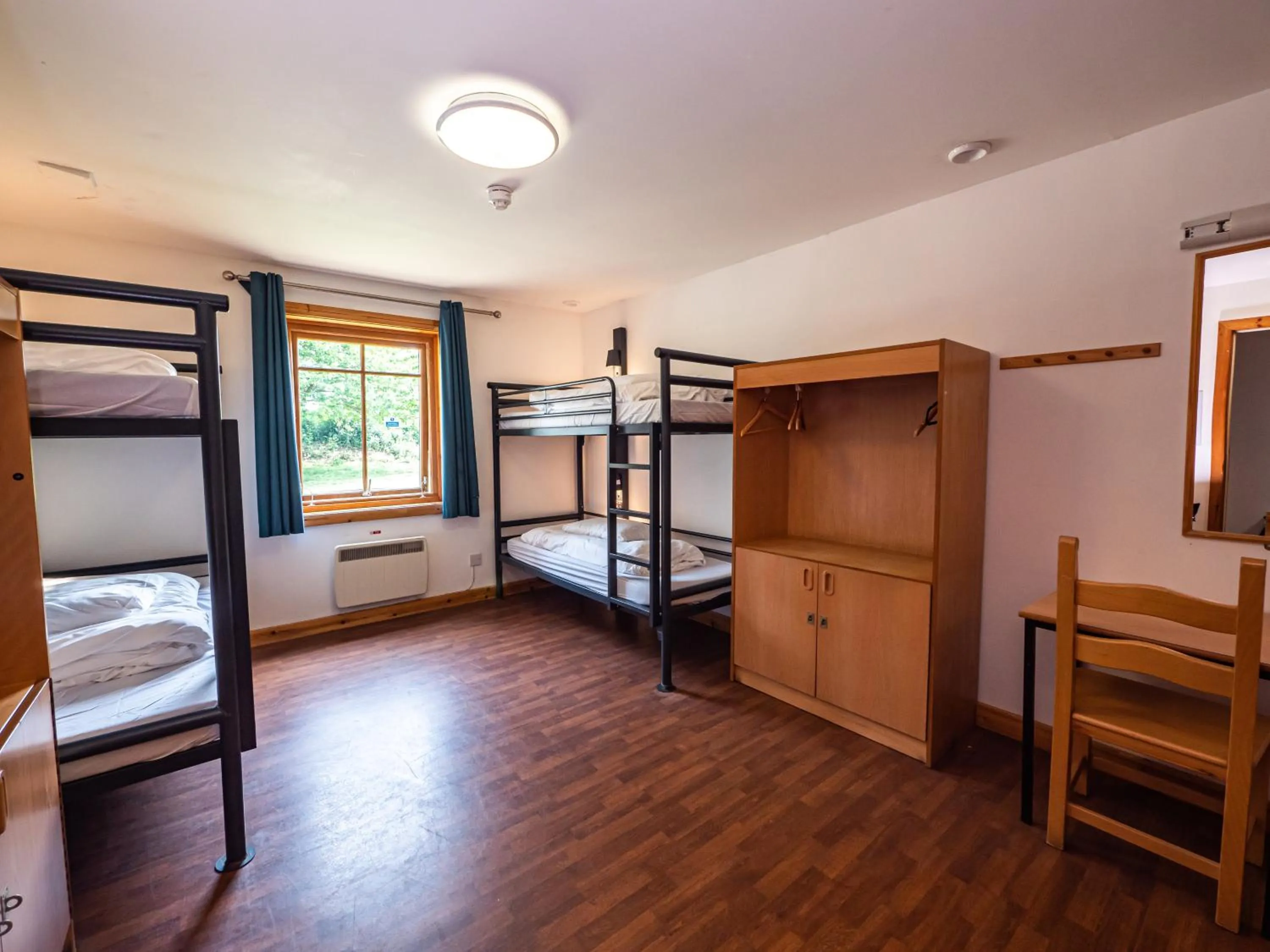 Bedroom, Bed in YHA London Lee Valley