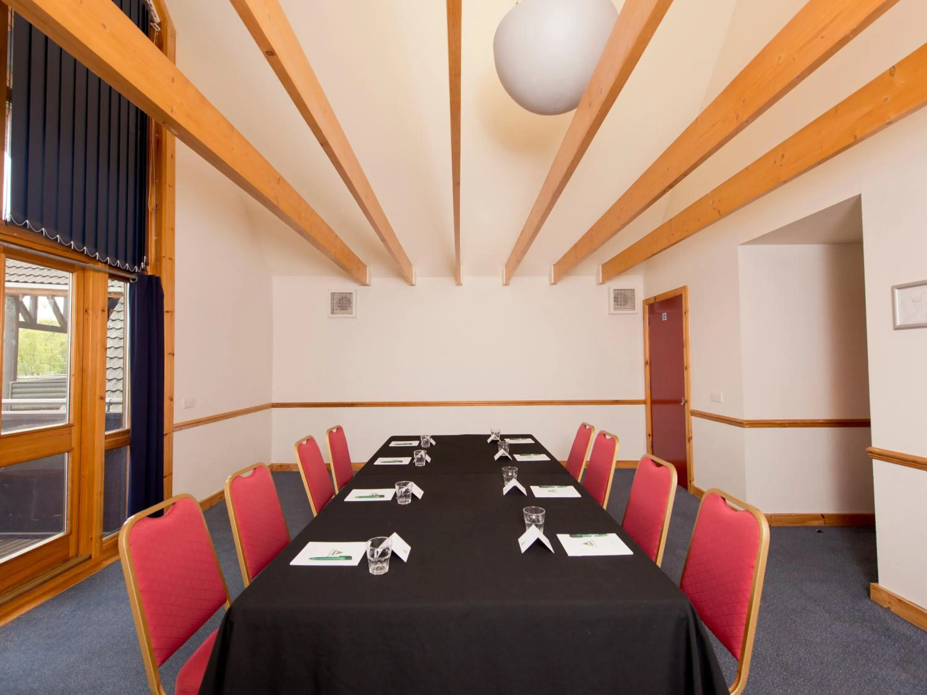 Meeting/conference room in YHA London Lee Valley