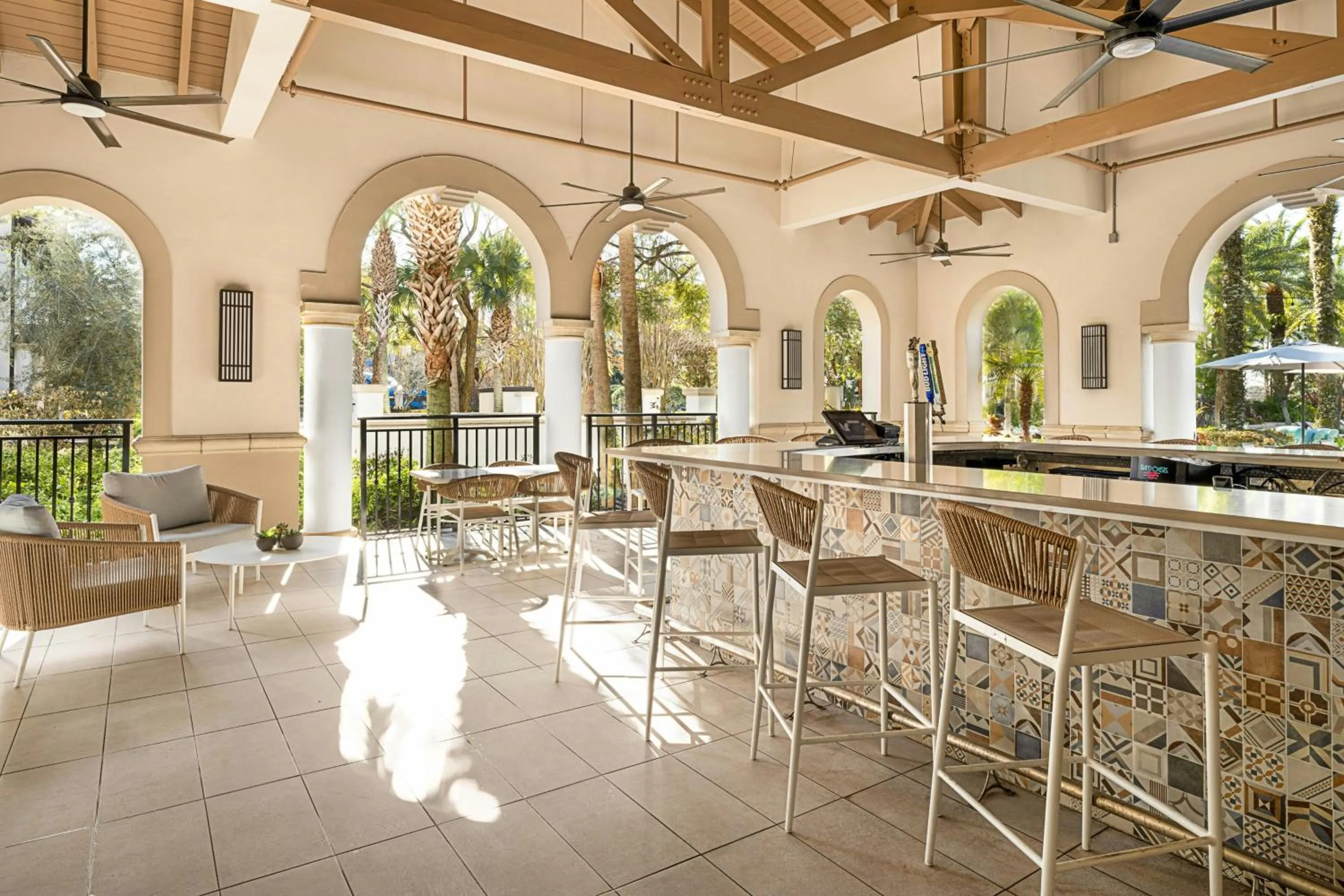 Lounge or bar in Marriott's Lakeshore Reserve