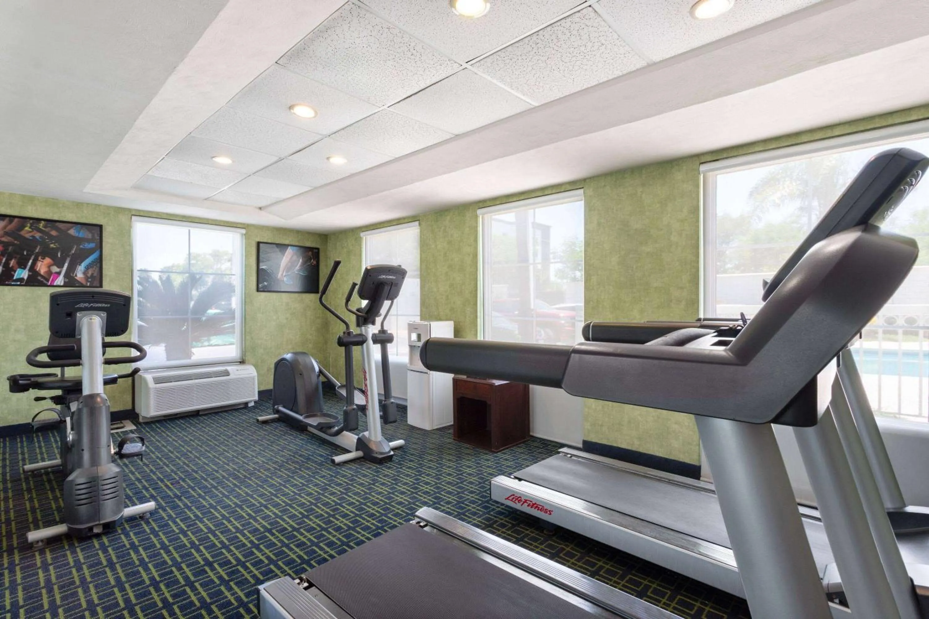 Fitness centre/facilities in Wyndham Garden Monterrey Aeropuerto