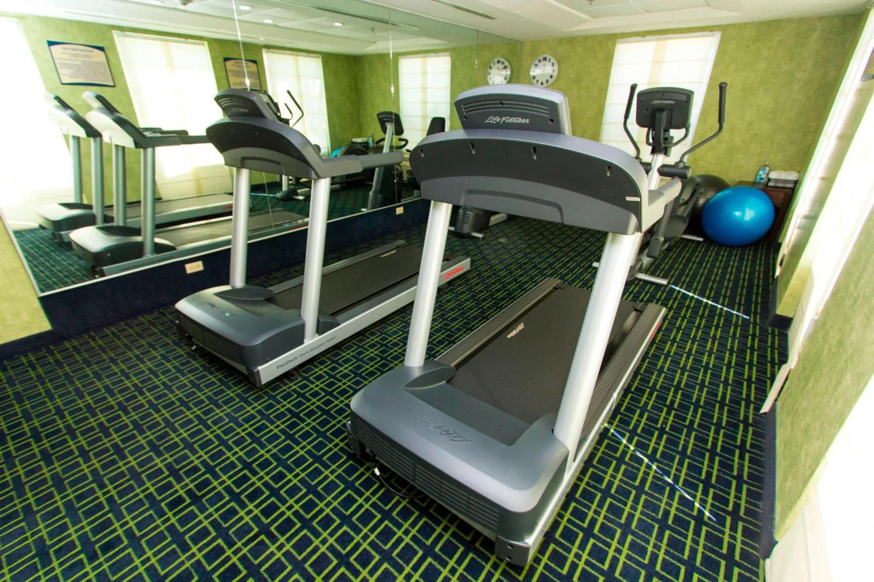 Fitness centre/facilities in Wyndham Garden Monterrey Aeropuerto
