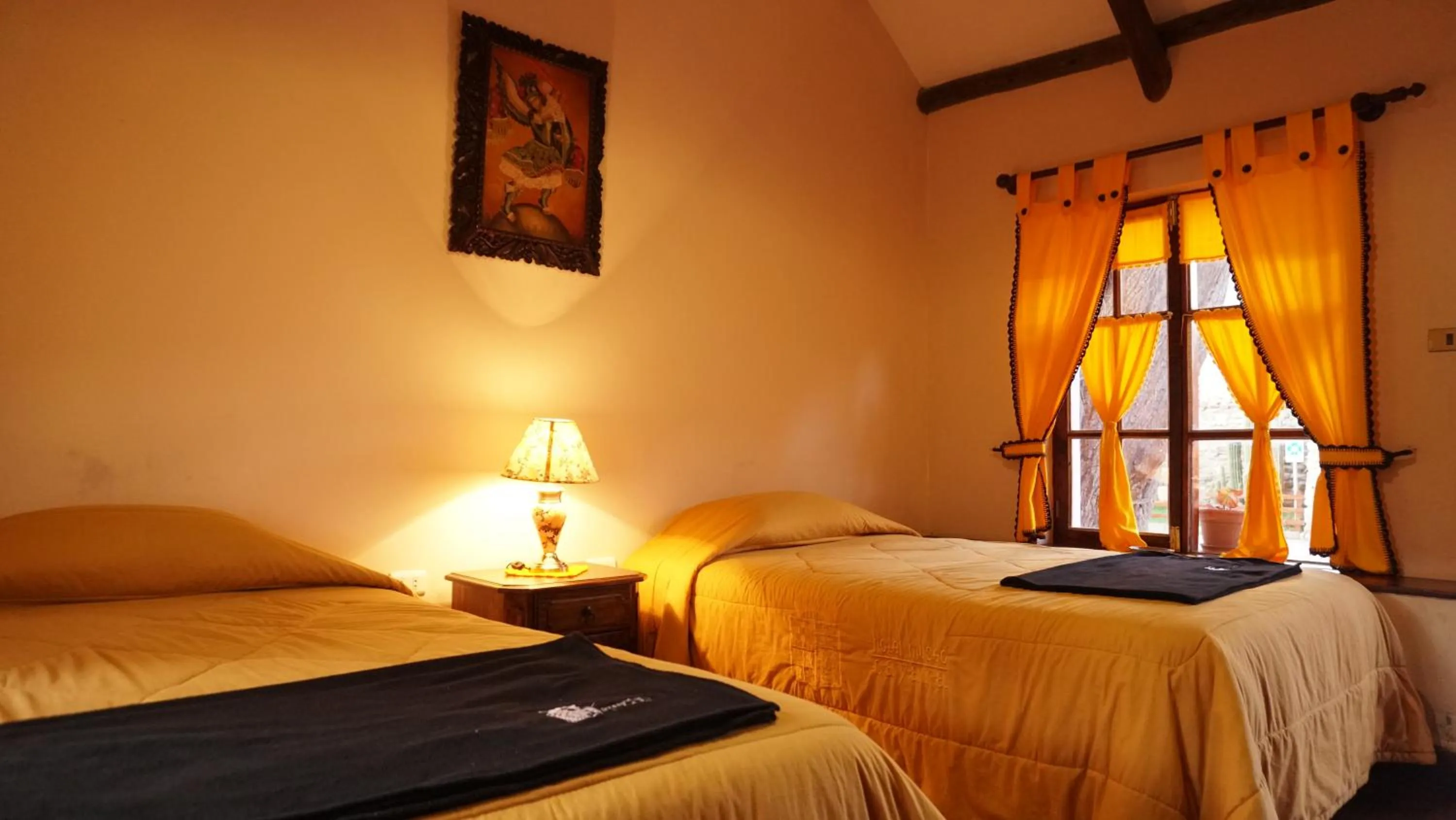 Photo of the whole room, Bed in Hotel Museo Cayara