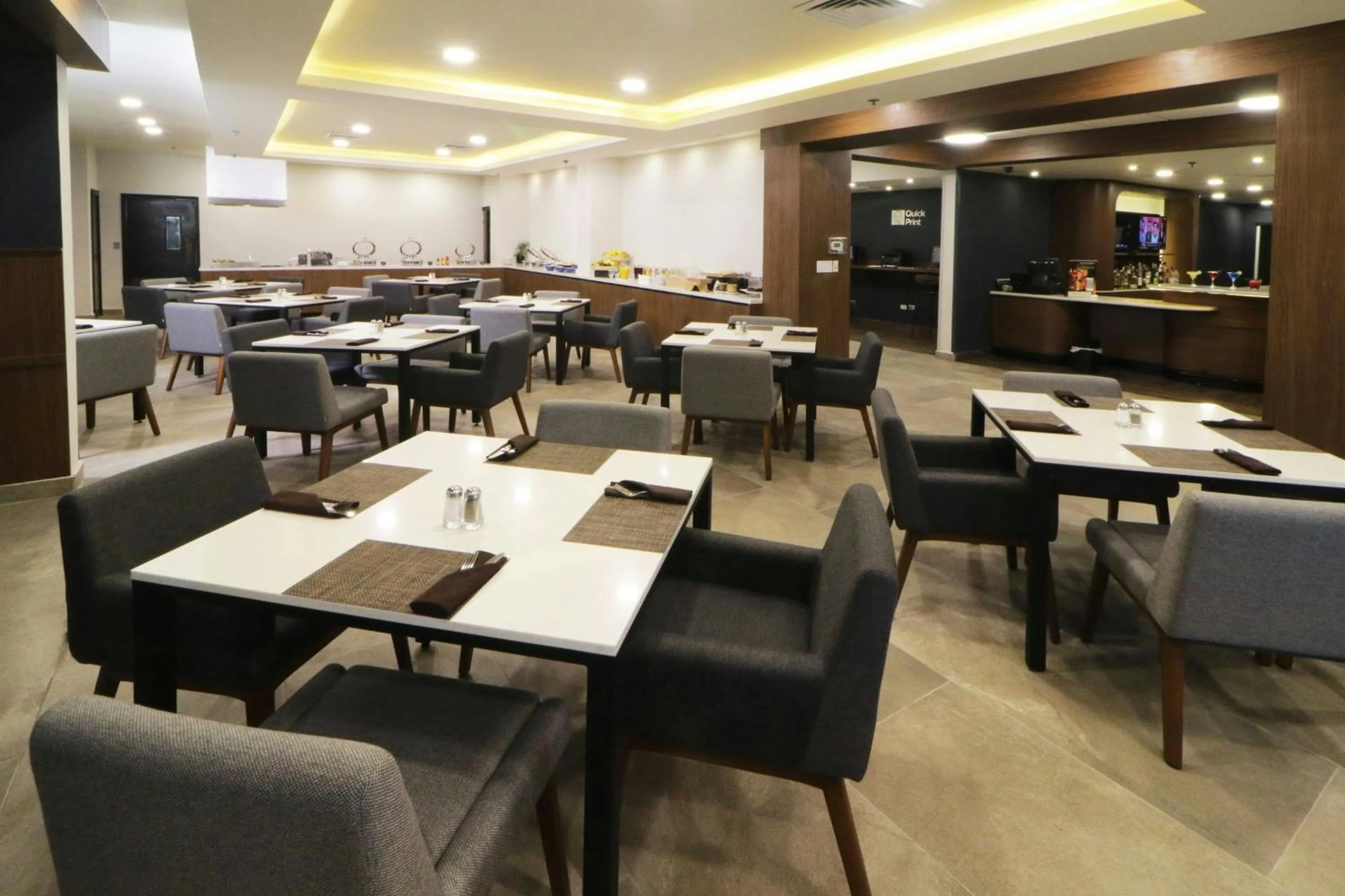 Lounge or bar in Courtyard Monterrey Airport