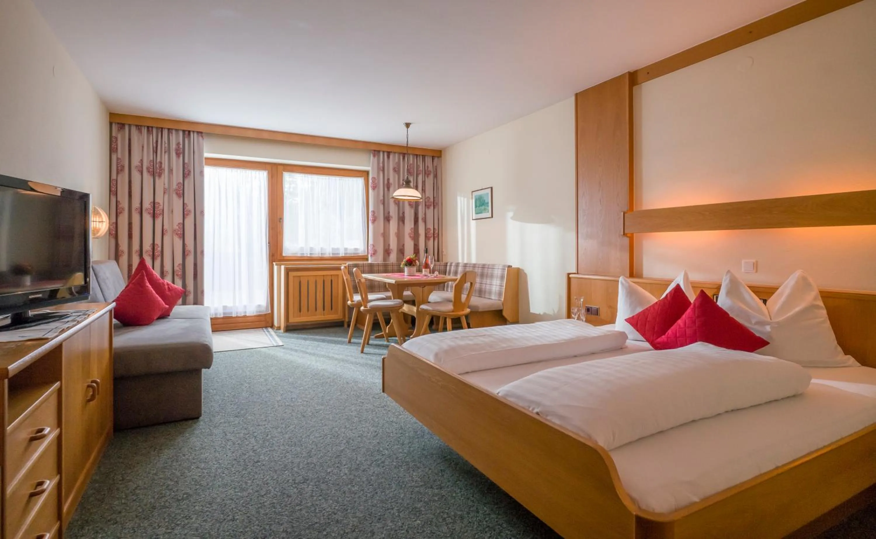 Two-Bedroom Apartment in Post Appartements