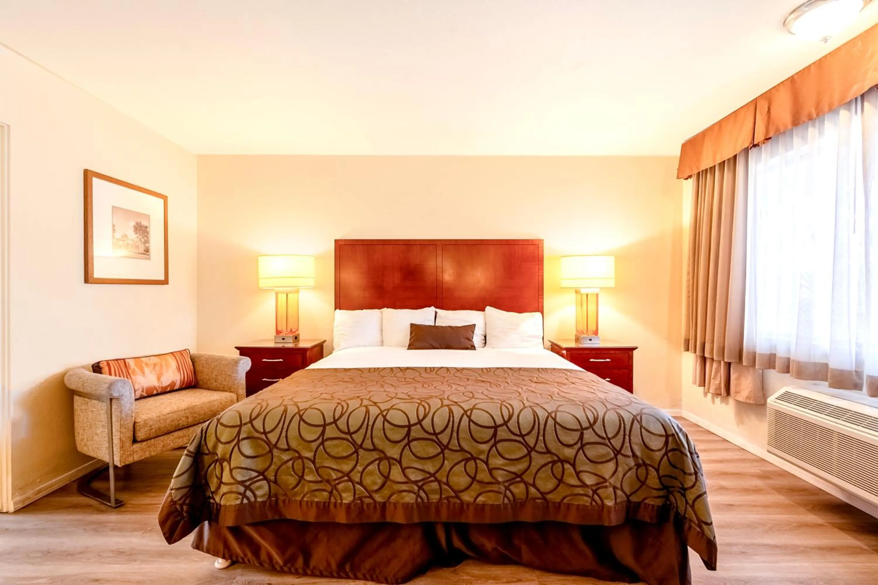 Bedroom, Bed in Historic Coronado Motor Hotel by OYO