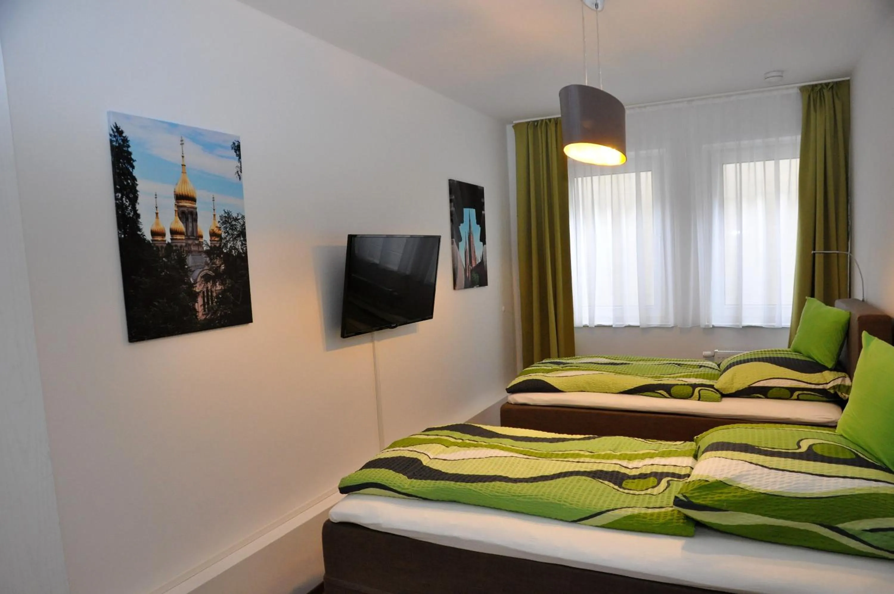 Bedroom, Bed in Apartment an den Quellen
