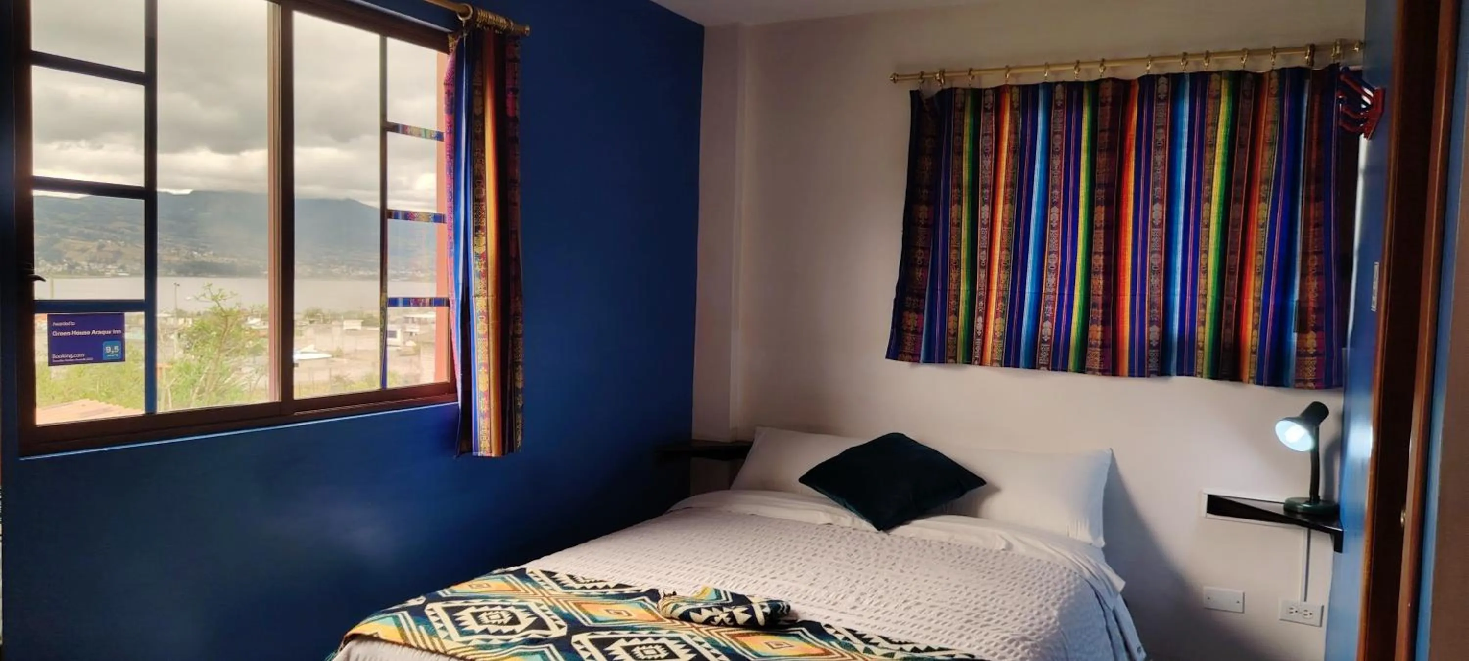 Lake view, Bed in Green House Araque Inn