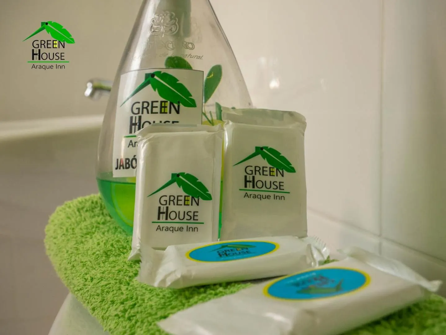 Bathroom in Green House Araque Inn