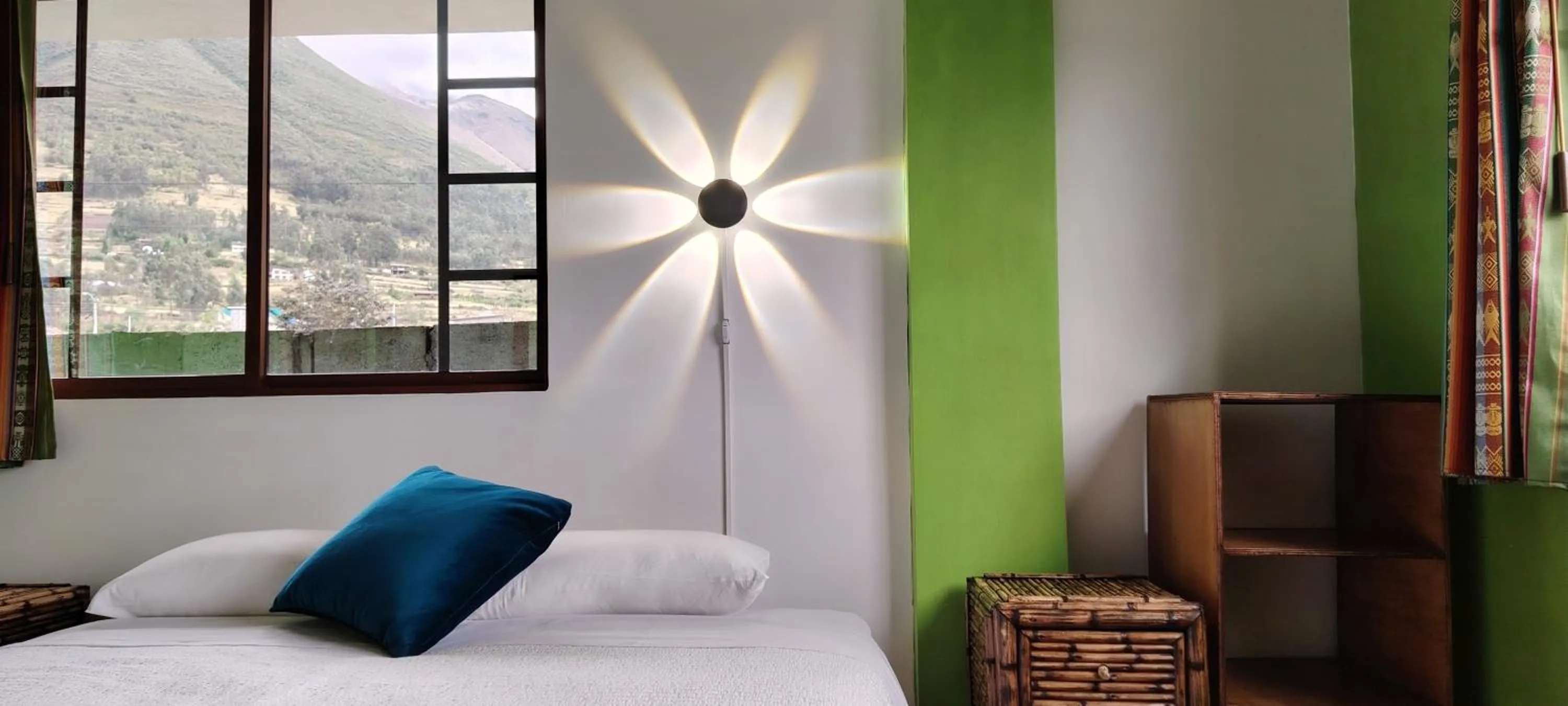 Mountain view, Bed in Green House Araque Inn