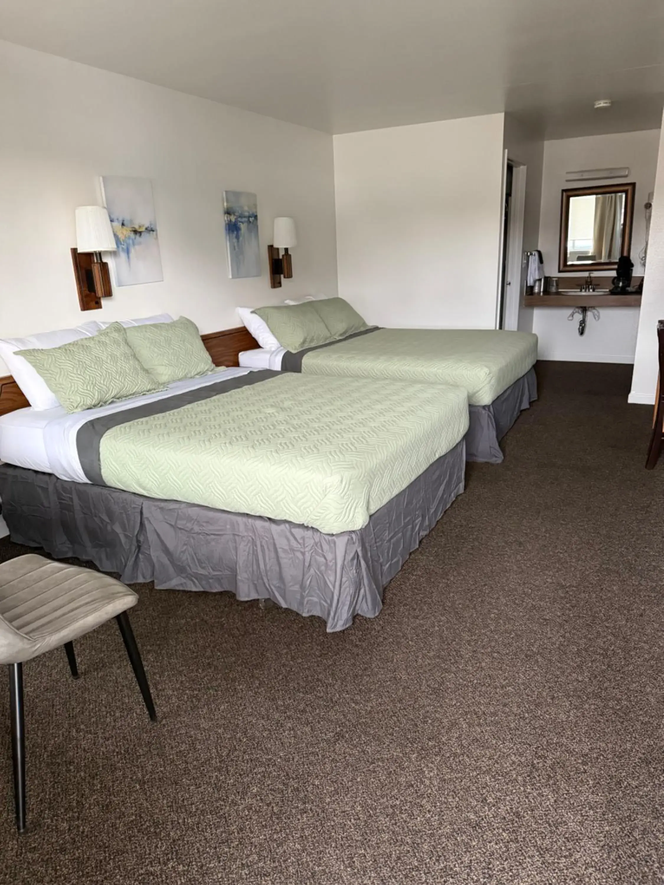 Deluxe Double Room in State Street Motel Deluxe Double Room in State Street Motel