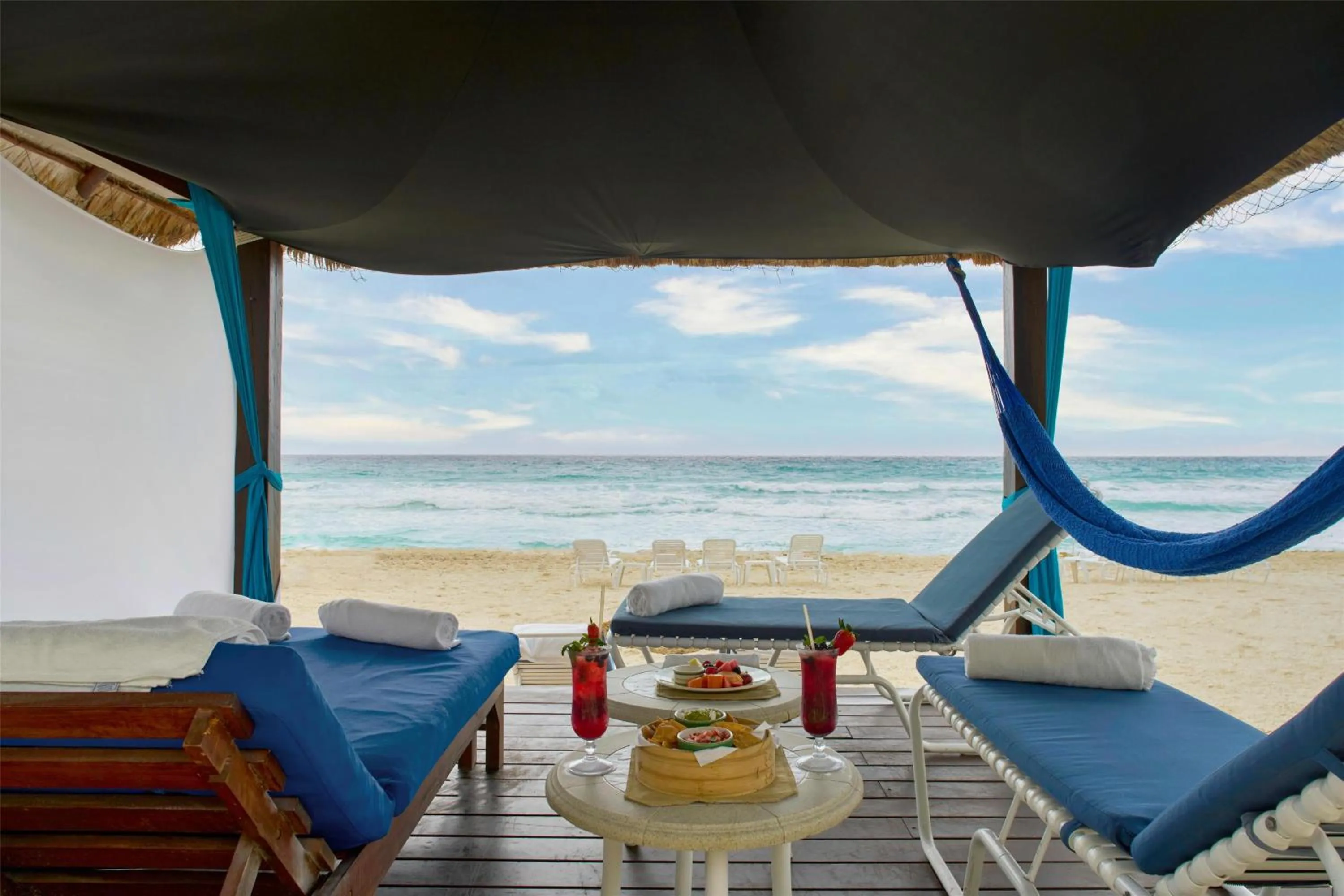 Photo of the whole room in Kempinski Hotel Cancun
