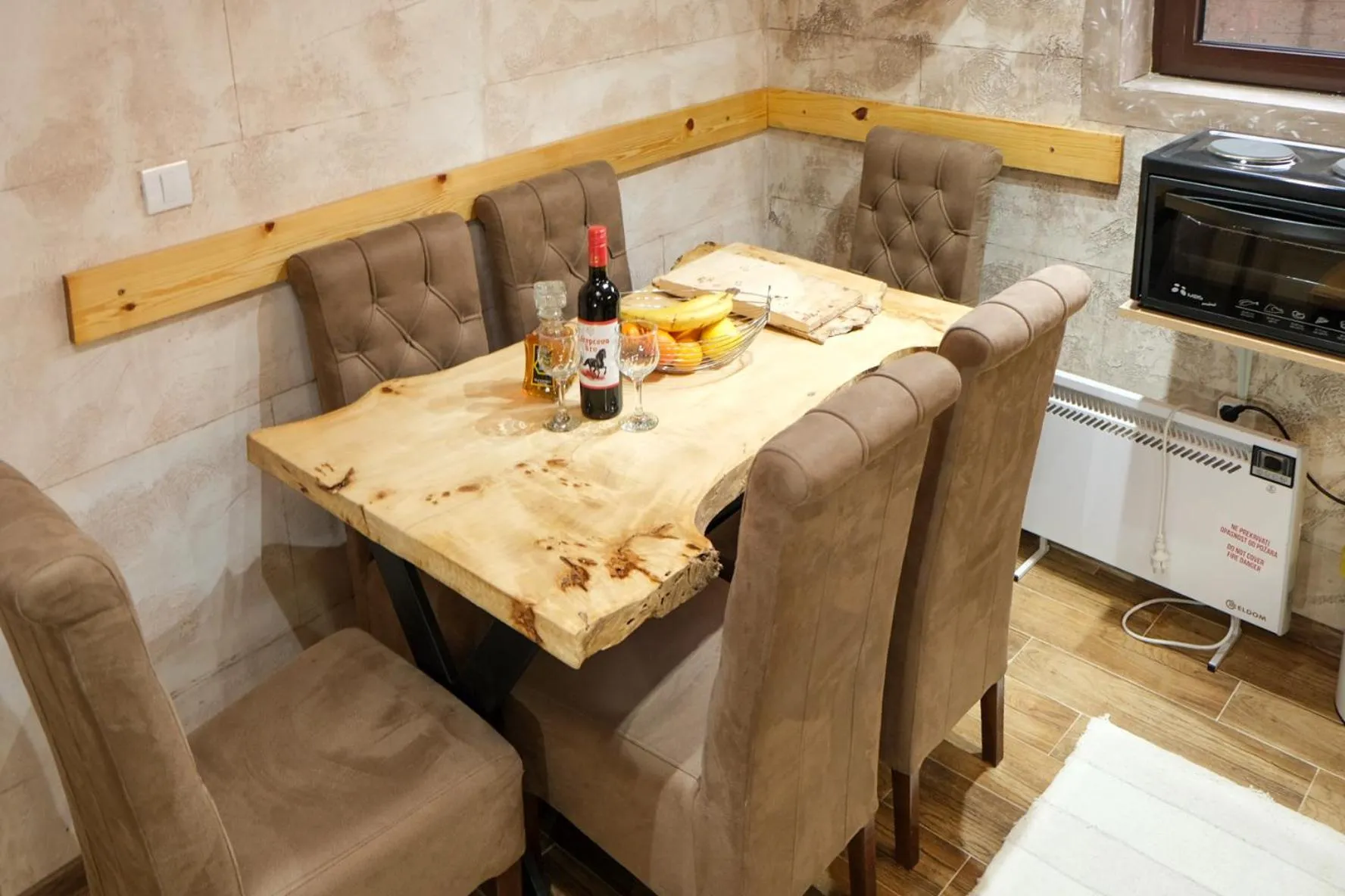 Dining area in Villa Zagorka and mountain houses A, M, D