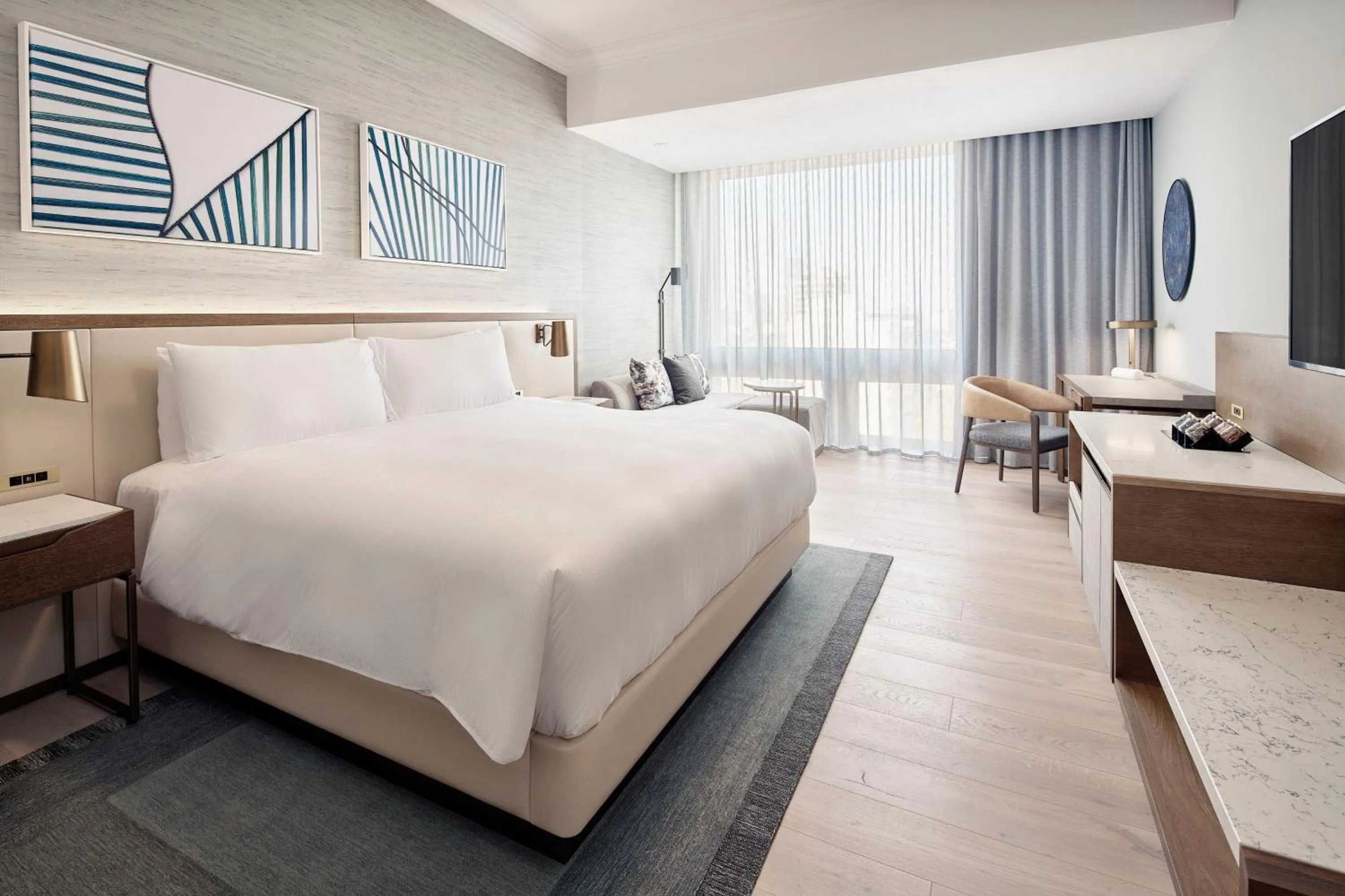 Photo of the whole room, Bed in JW Marriott Hotel Mexico City Polanco