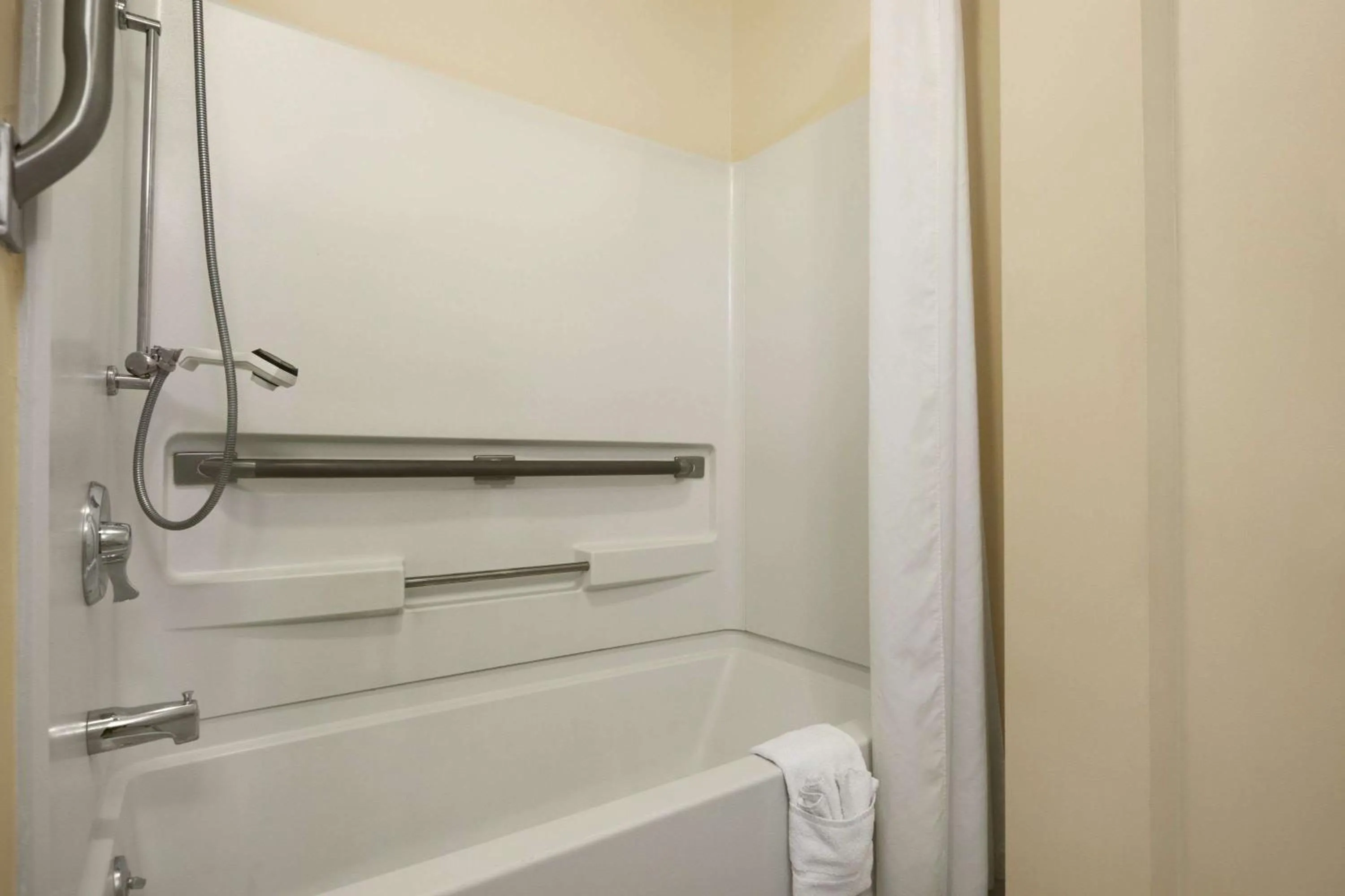 Bathroom in Super 8 by Wyndham Sarnia ON