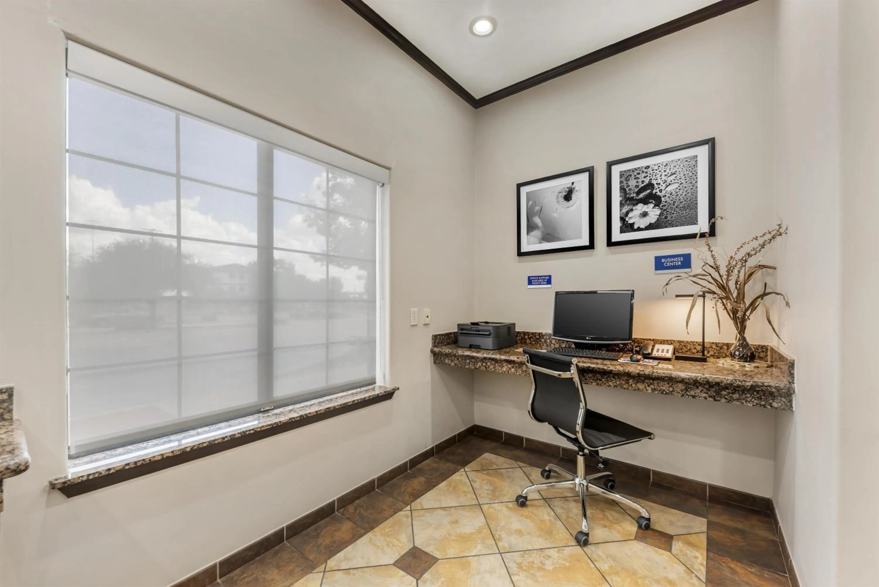 Business facilities in Best Western Sea World - Lackland AFB NW Hotel & Suites