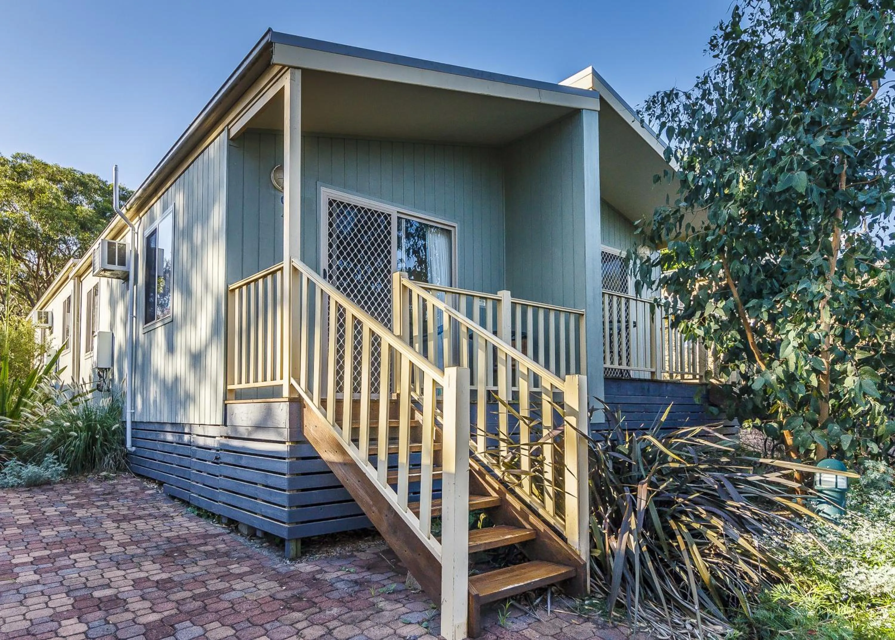 Facade/entrance in Thou Walla Sunset Retreat