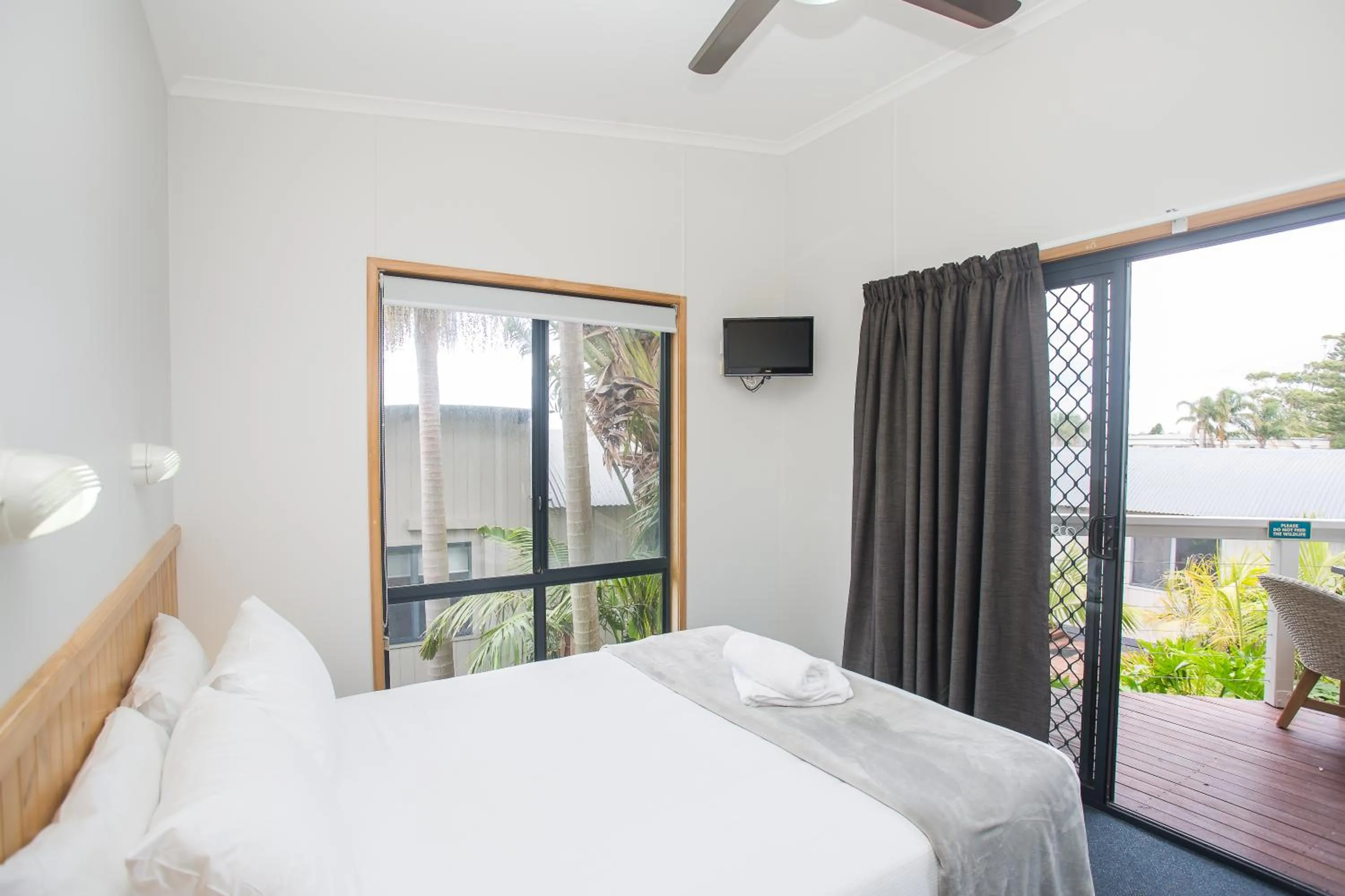 Bed in Thou Walla Sunset Retreat