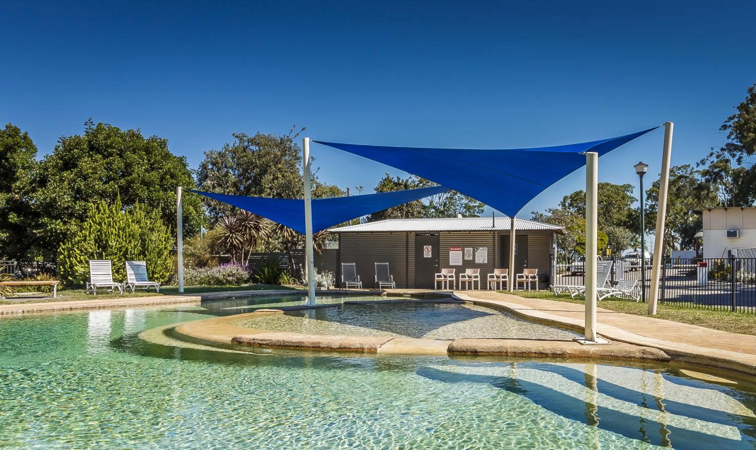 Swimming pool in Thou Walla Sunset Retreat