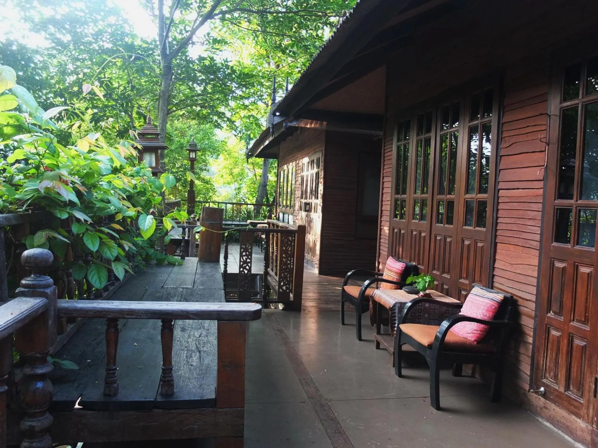 Balcony/Terrace in Baantawan Guesthouse Pai