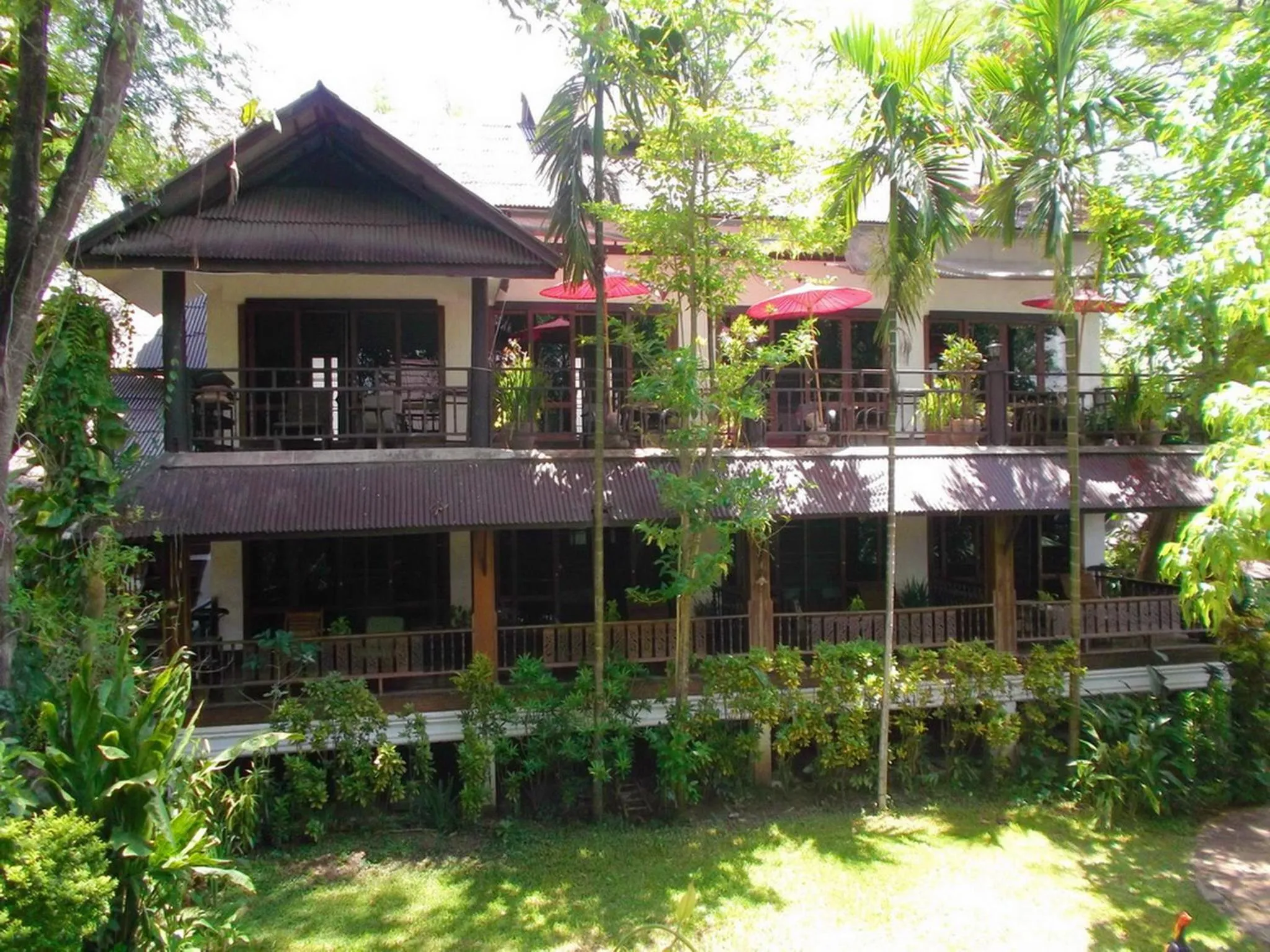 Facade/entrance in Baantawan Guesthouse Pai
