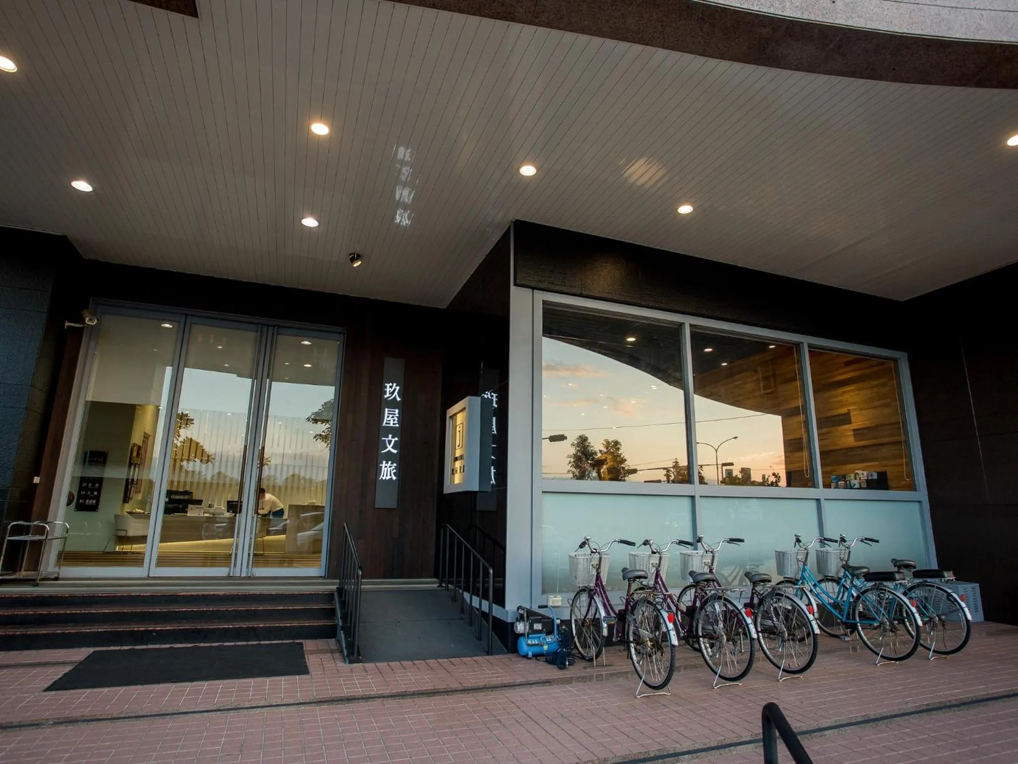 Property building in Jiuwu Hotel