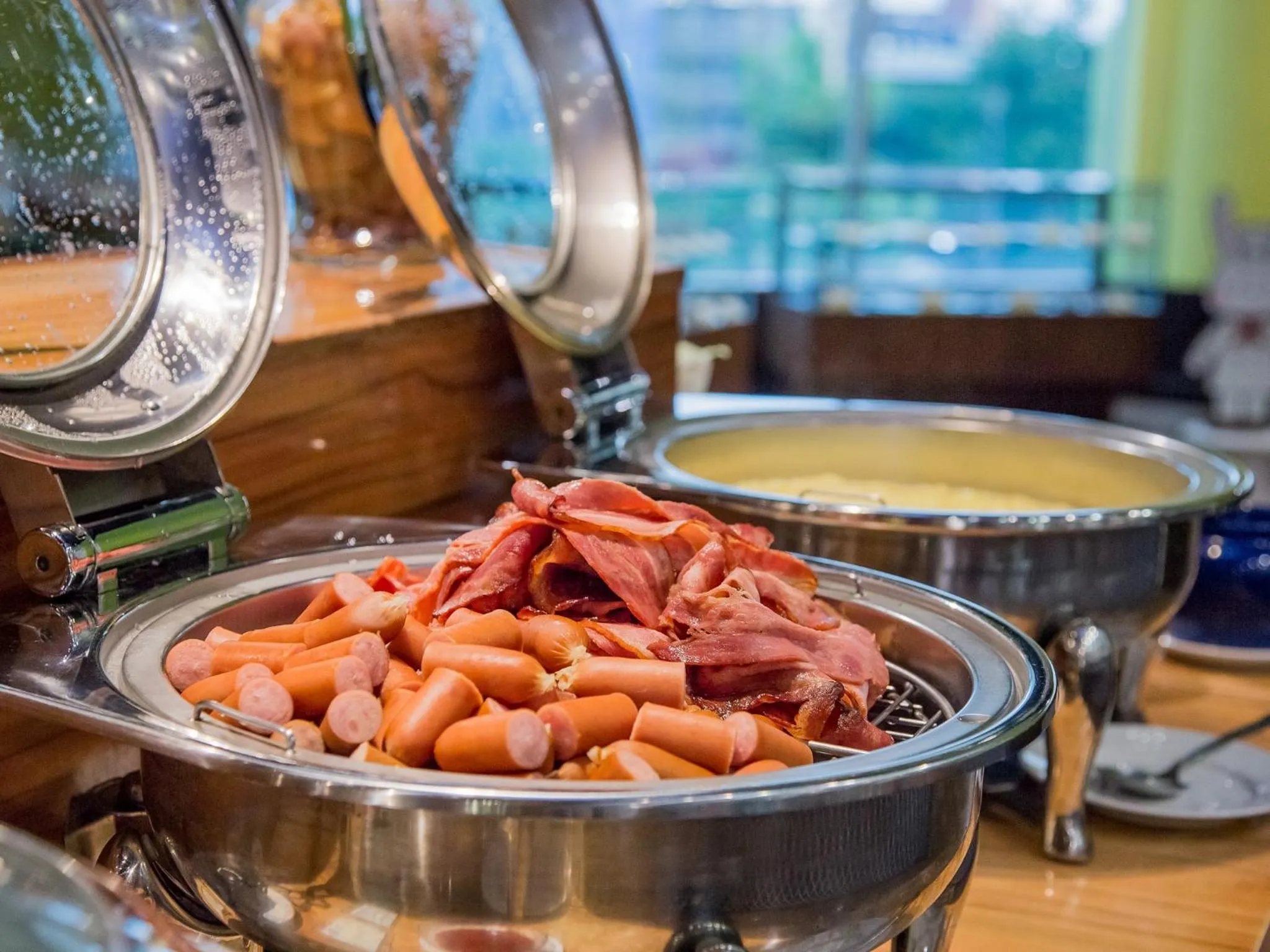 Food and drinks in Jiuwu Hotel