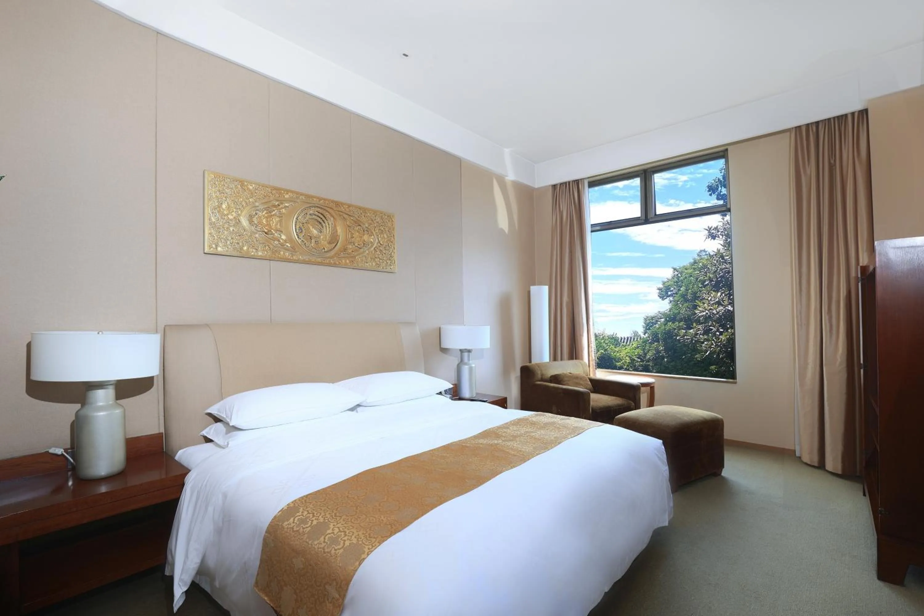 Bed in Jinling Resort Nanjing