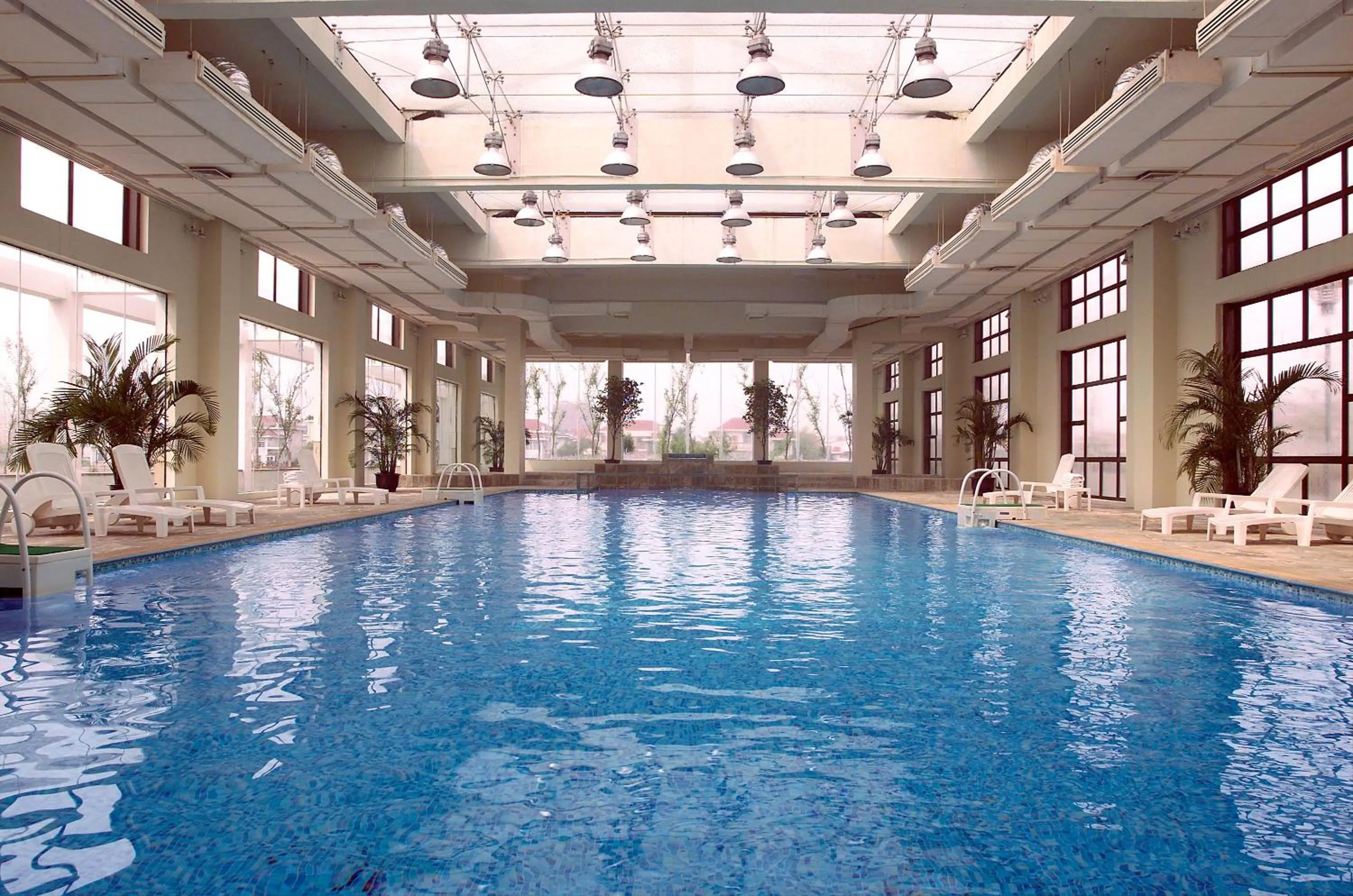 Swimming pool in Jinling Resort Nanjing
