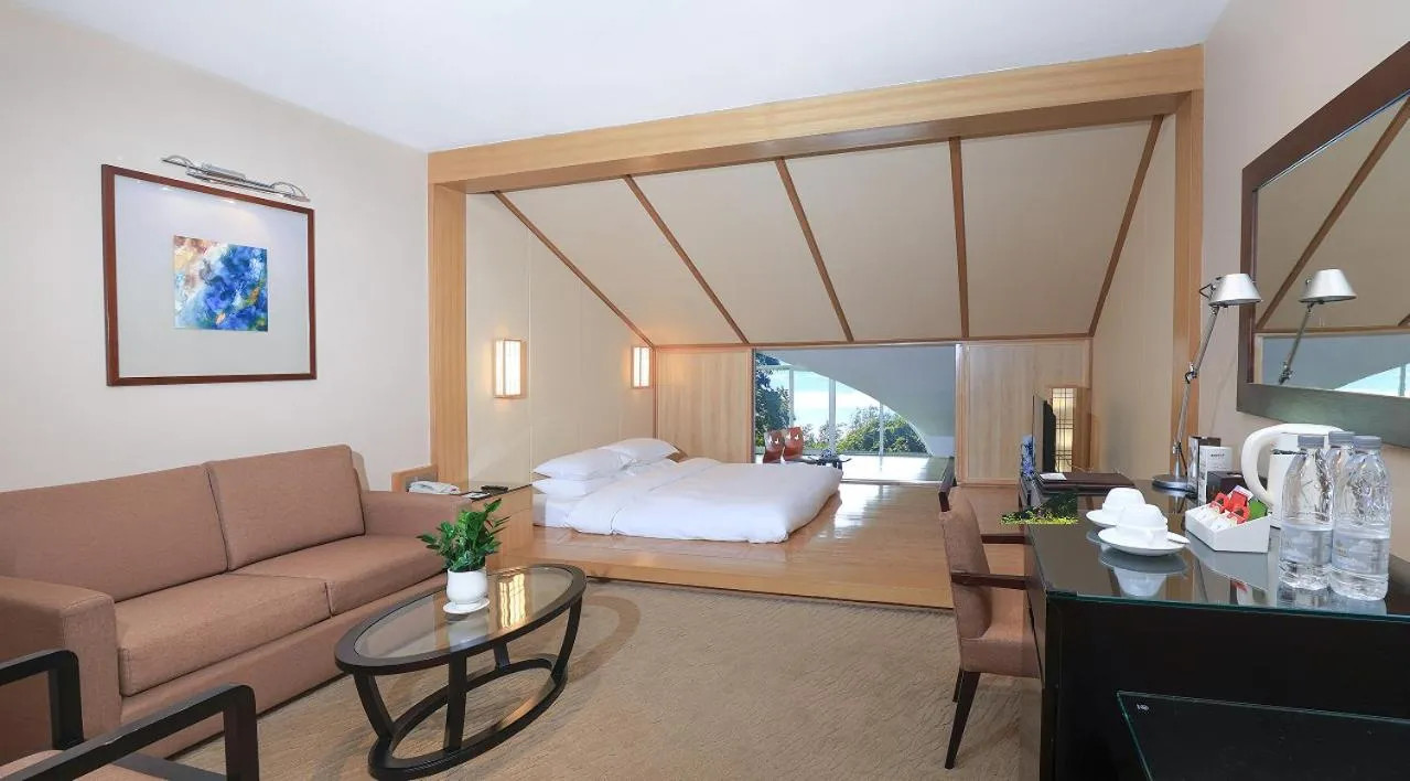 Bed in Jinling Resort Nanjing