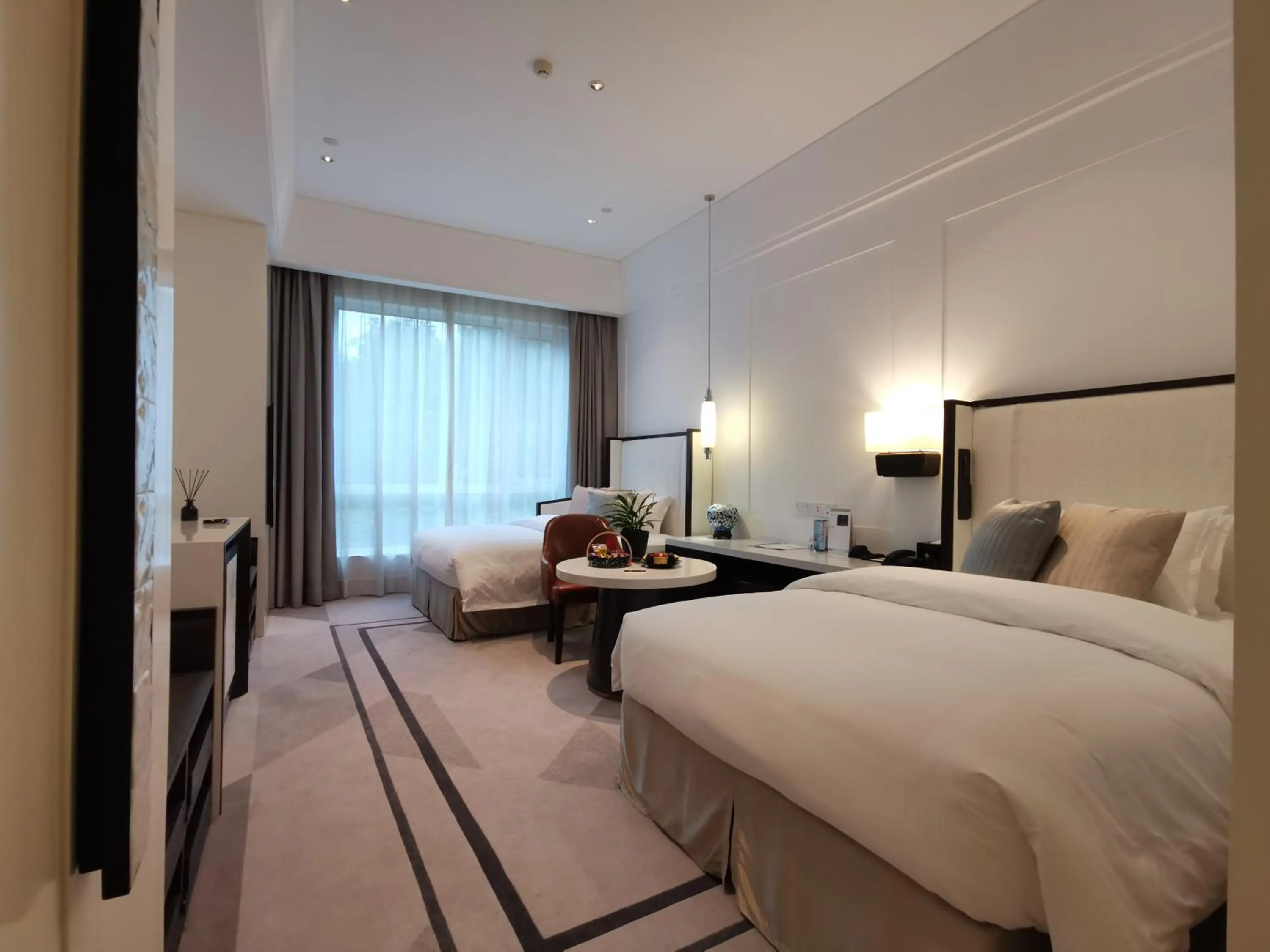 Photo of the whole room, Bed in Jinling Resort Nanjing