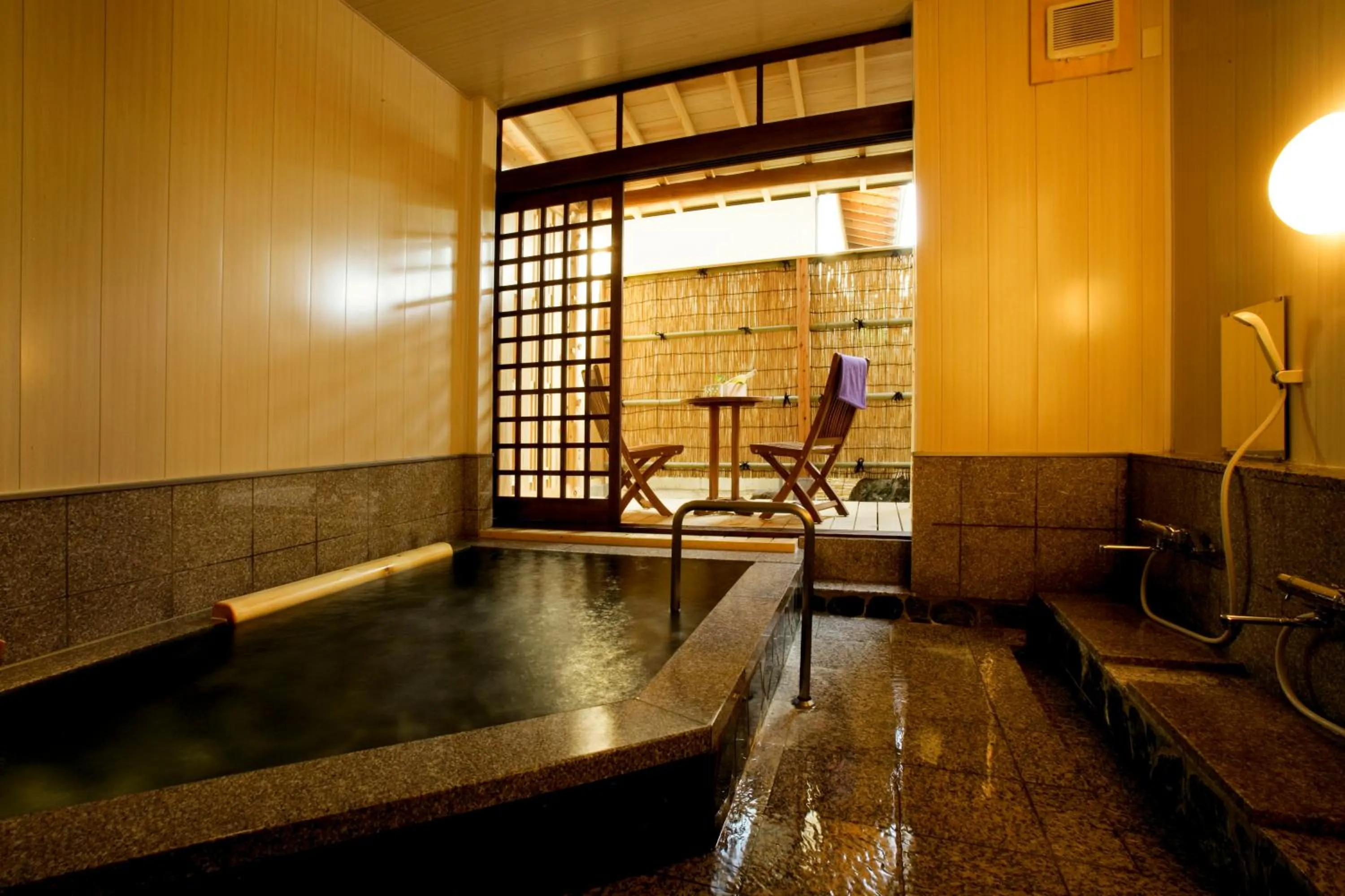 Hot Spring Bath in Wafu-no-Yado MASUYA