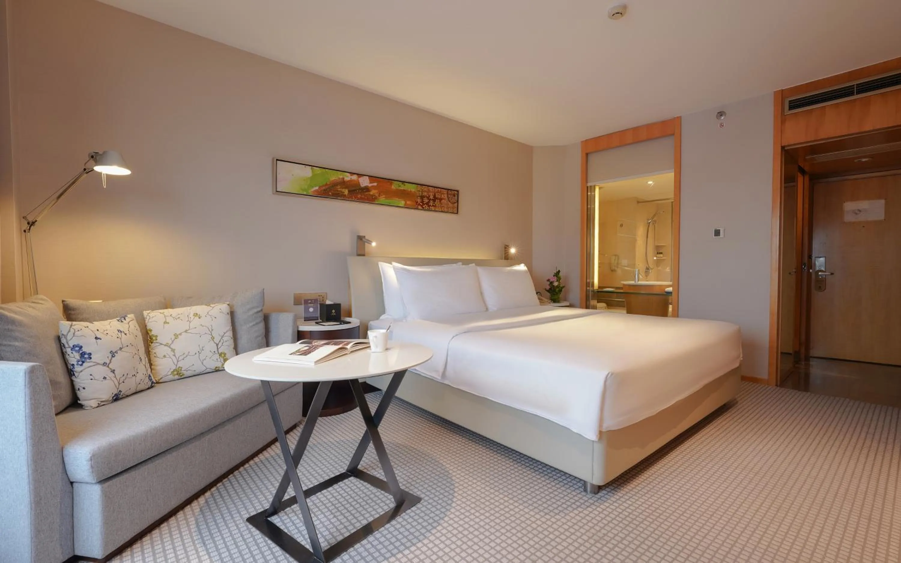 Bed in Jinling Hotel