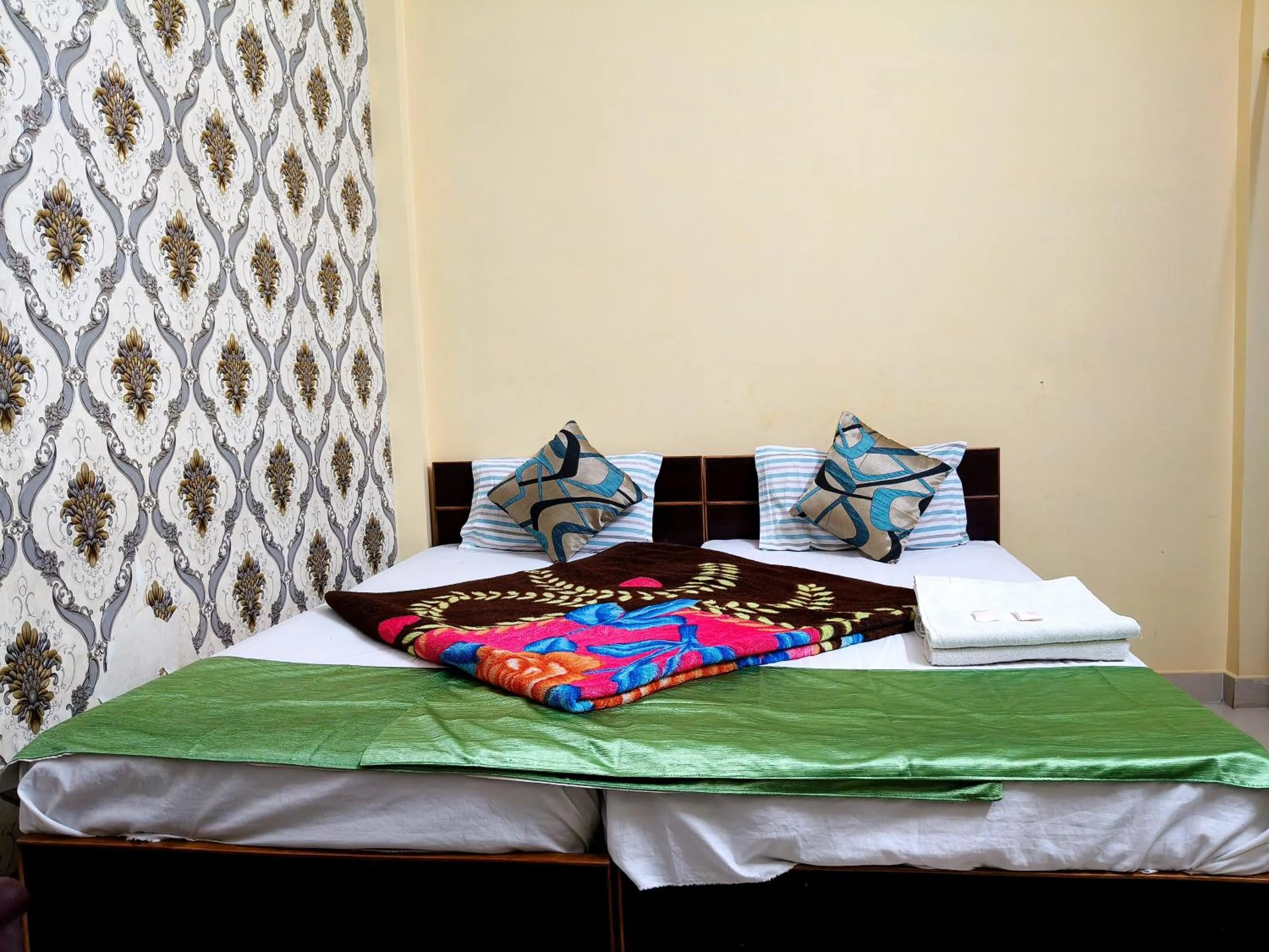 Photo of the whole room, Bed in Golden River Homestay