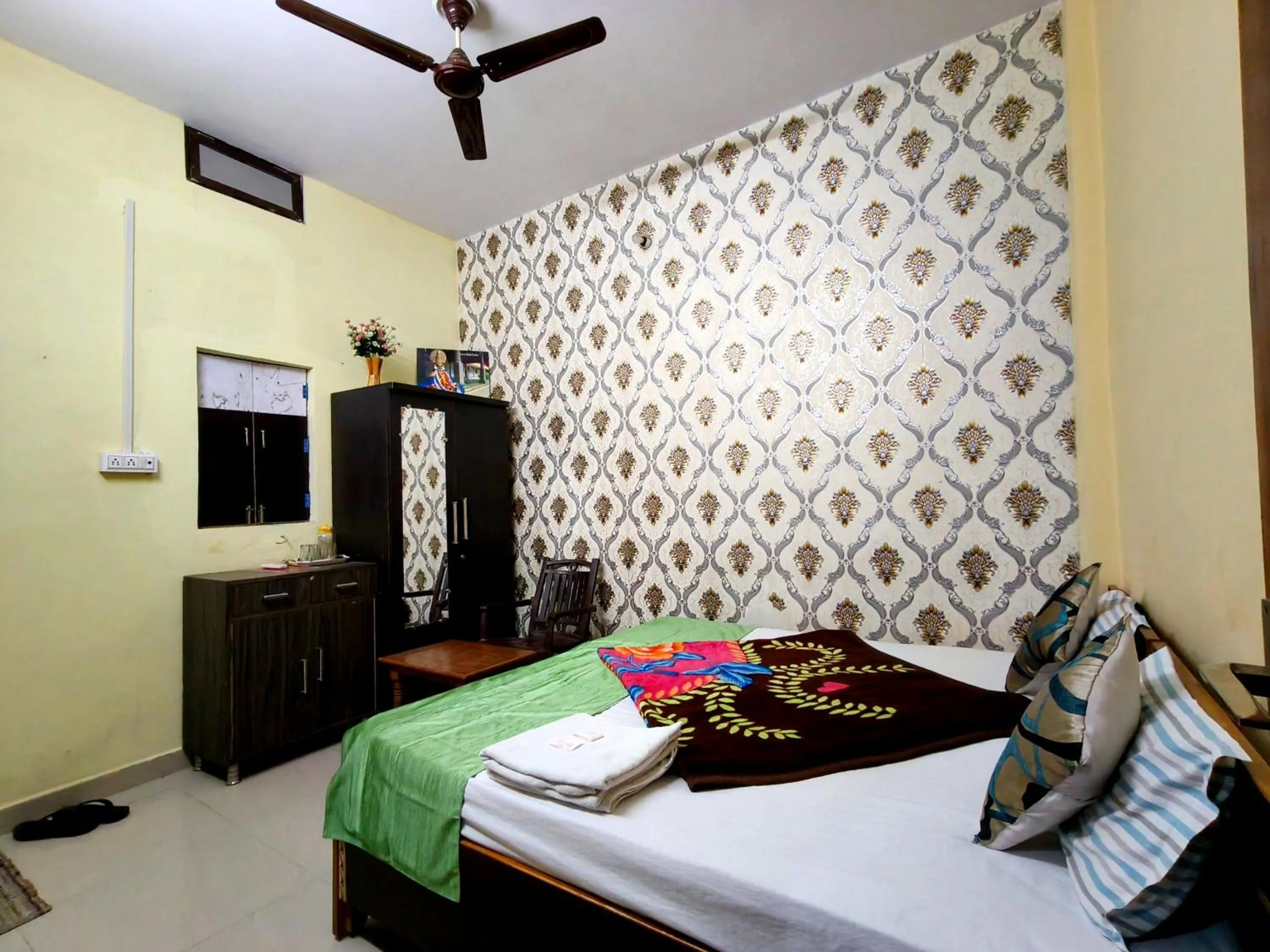 Bedroom, Bed in Golden River Homestay