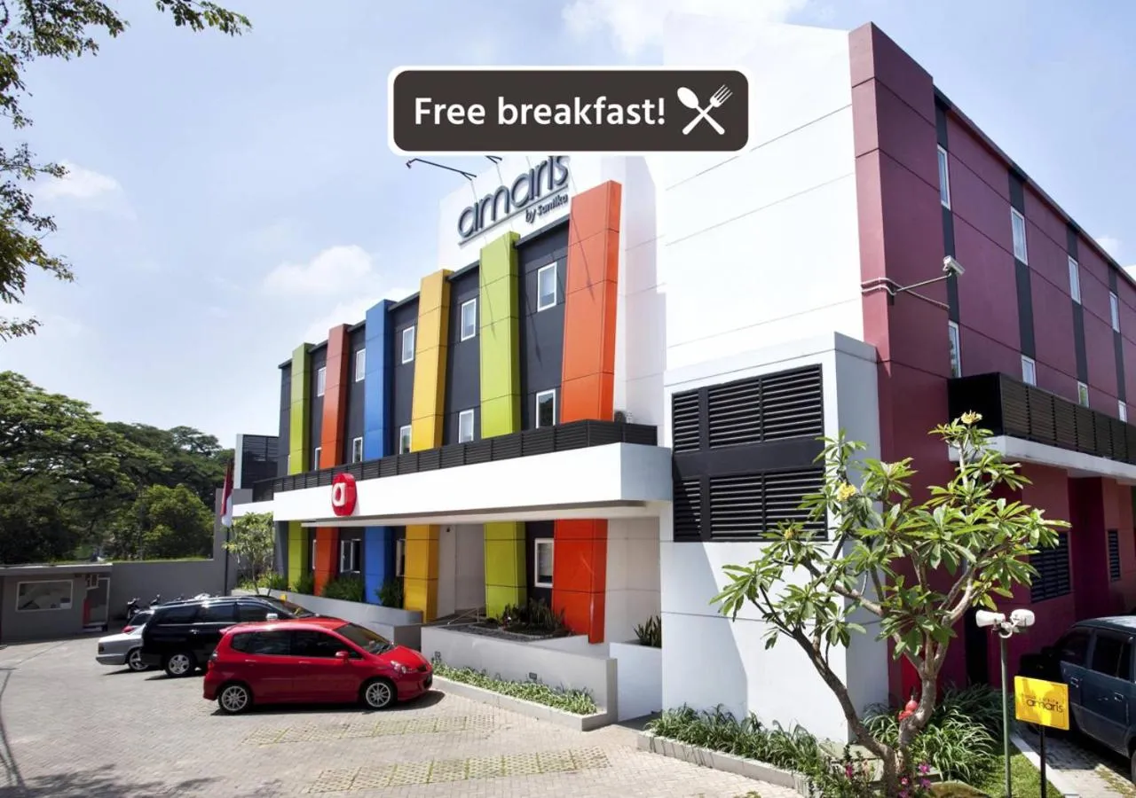 Property building in Amaris Hotel Cimanuk Bandung