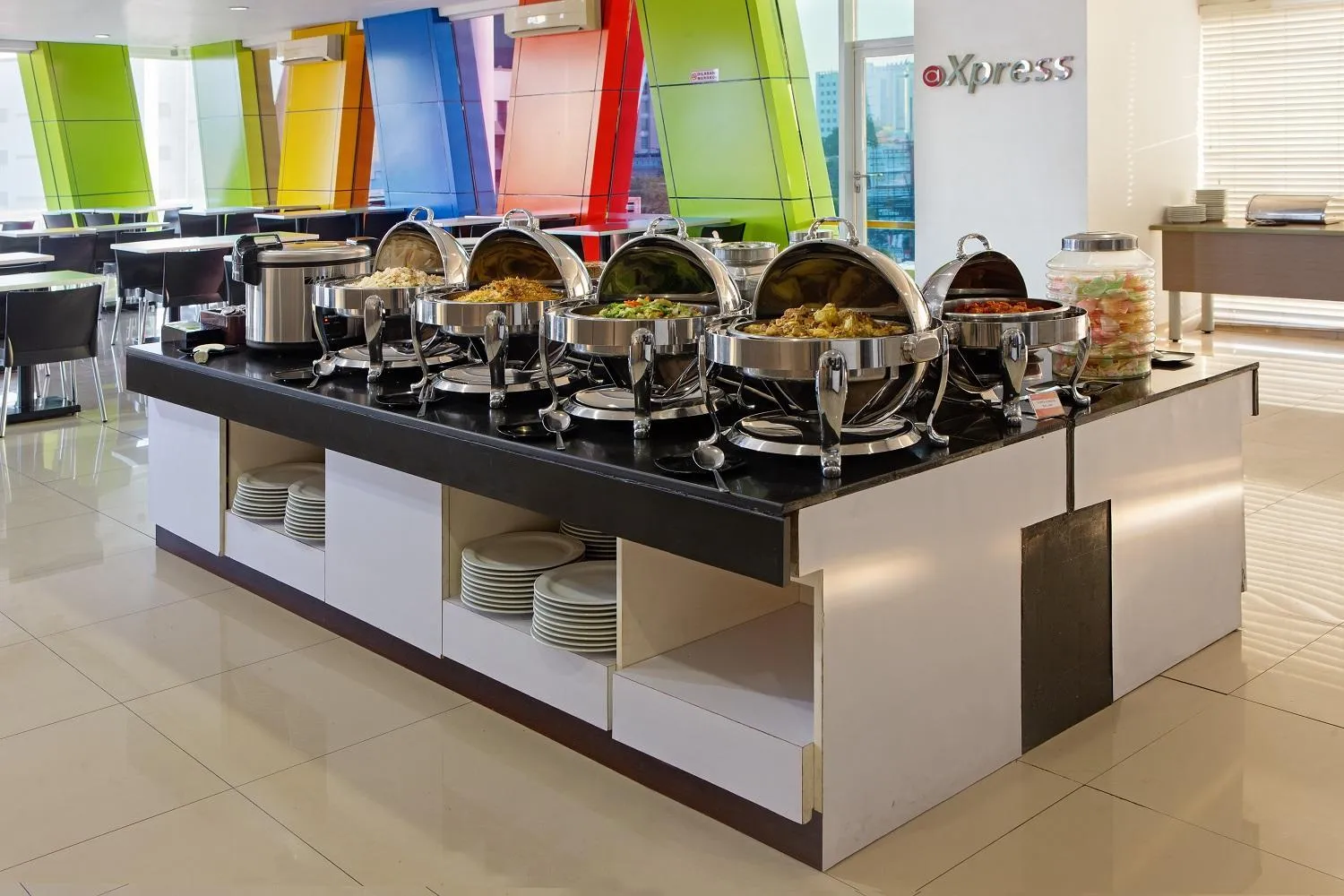 Restaurant/places to eat in Amaris Hotel Pemuda Semarang