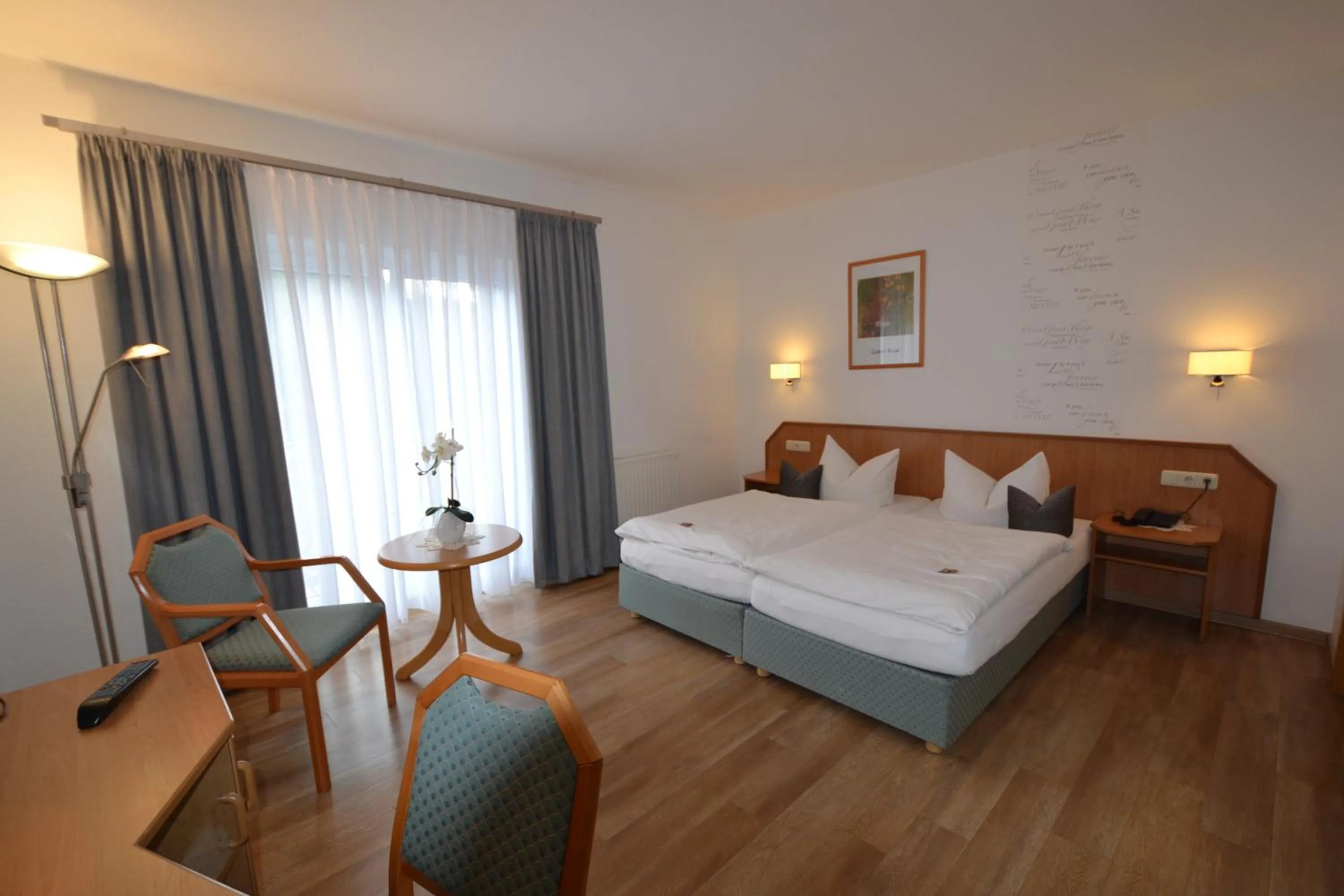 Bed in Hotel & Restaurant Zur Linde