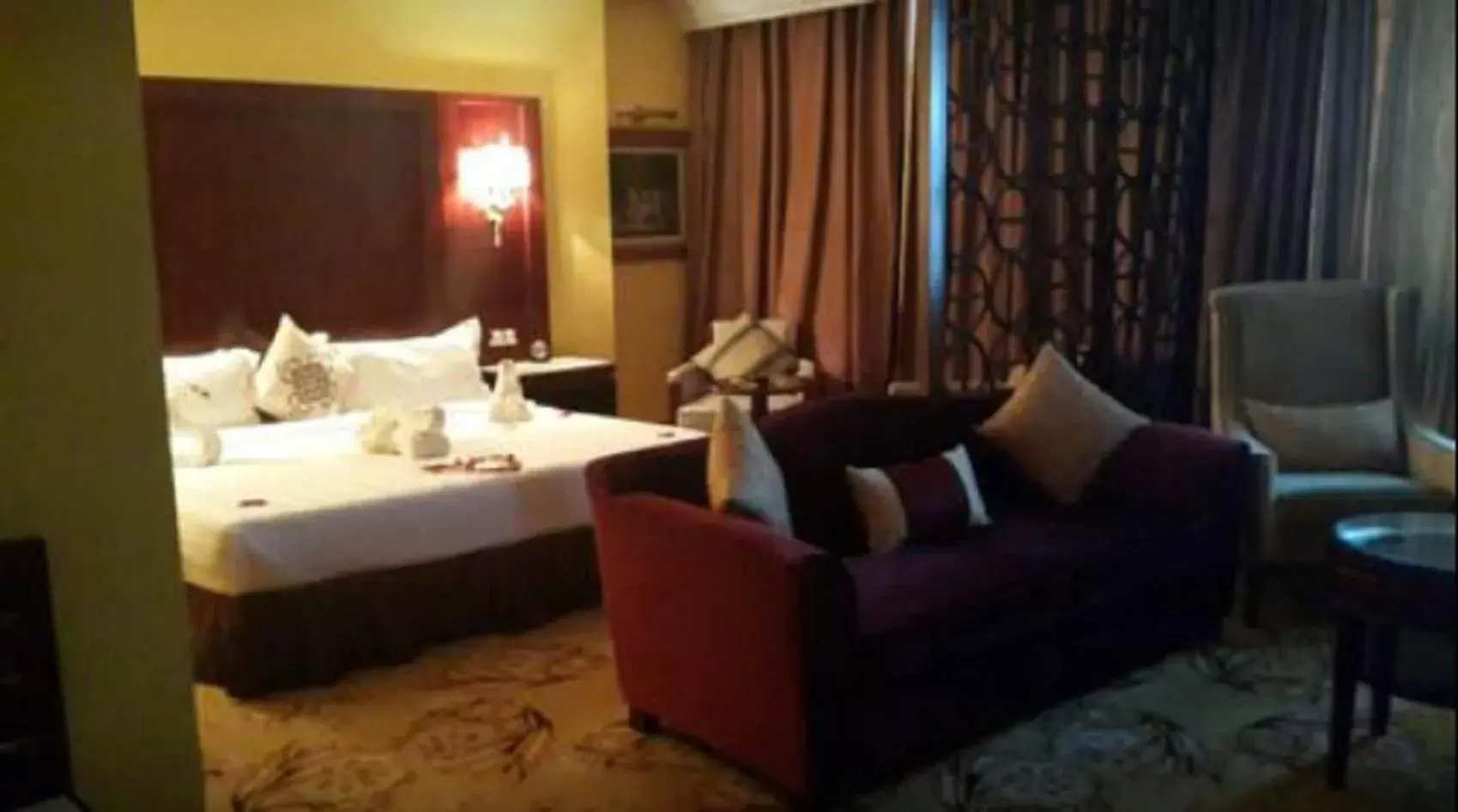 Standard Suite in Oasis Hotel Standard Suite in Oasis Hotel